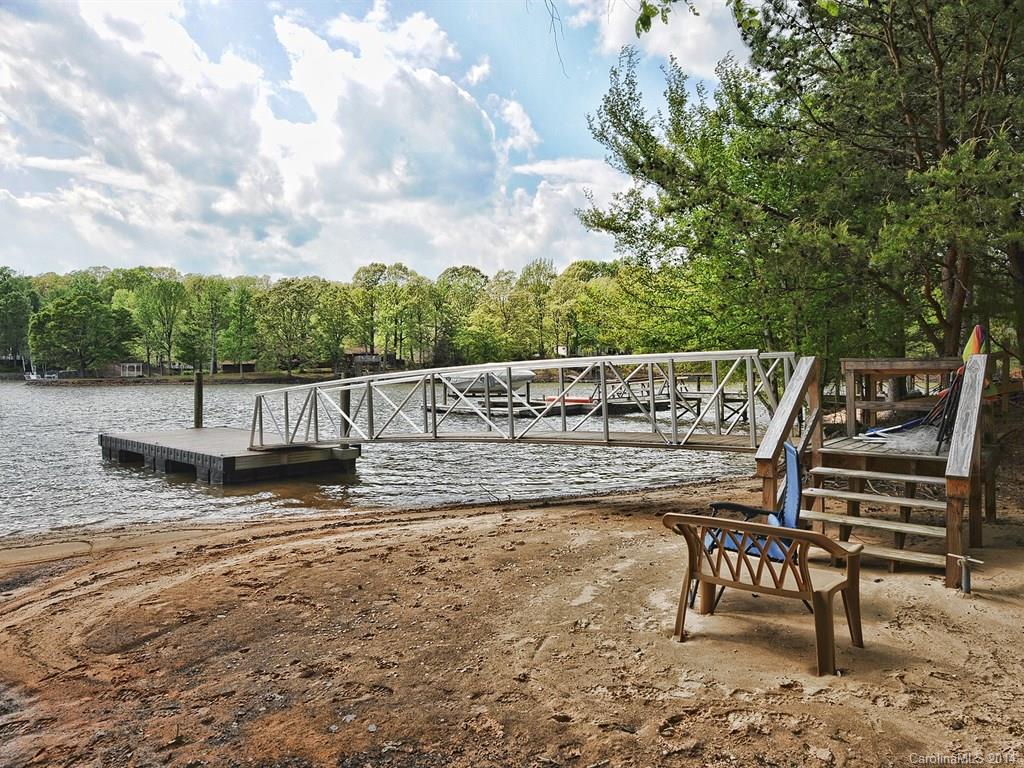 Tega Cay - Residential