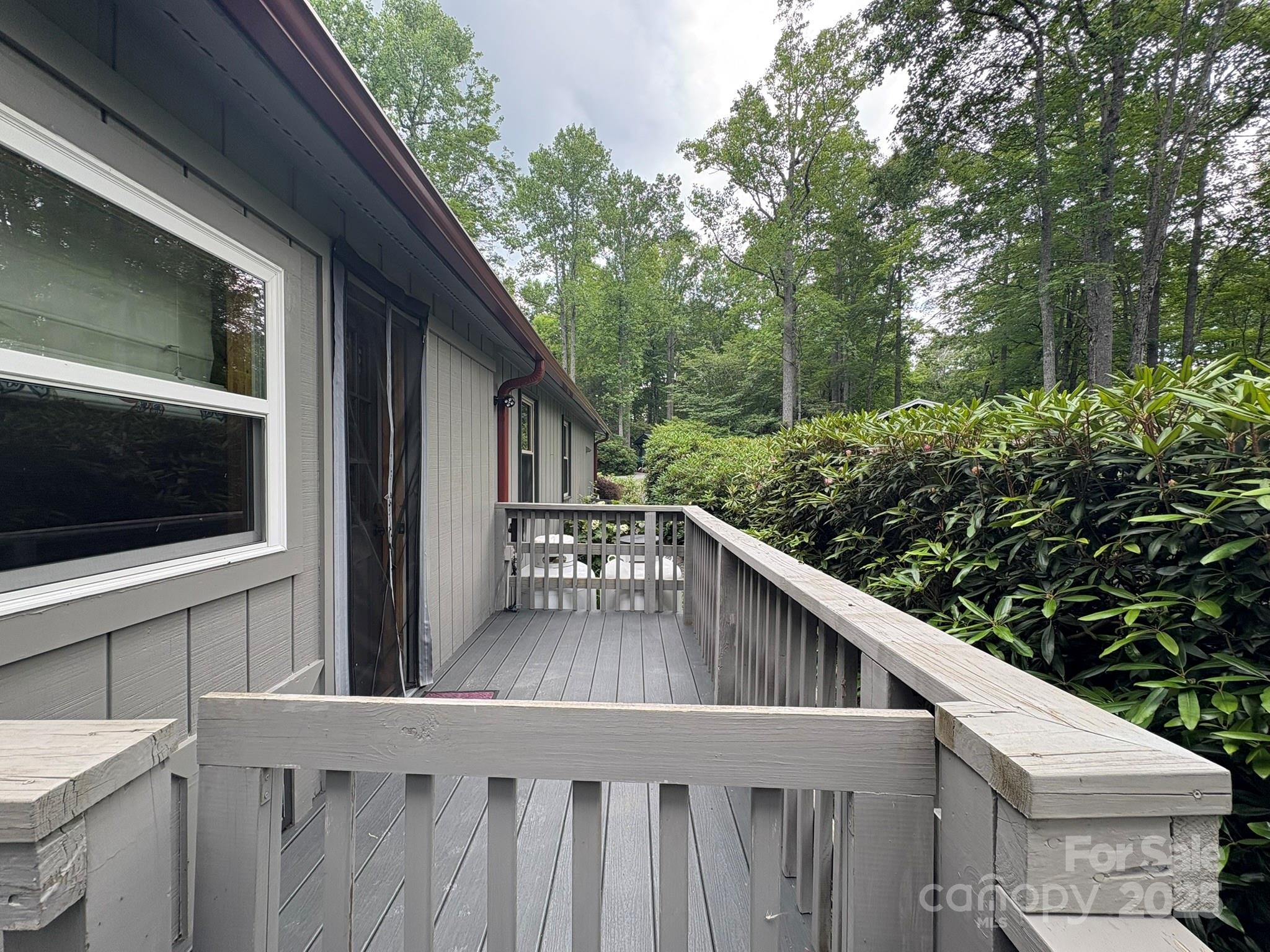 527 Windridge Road