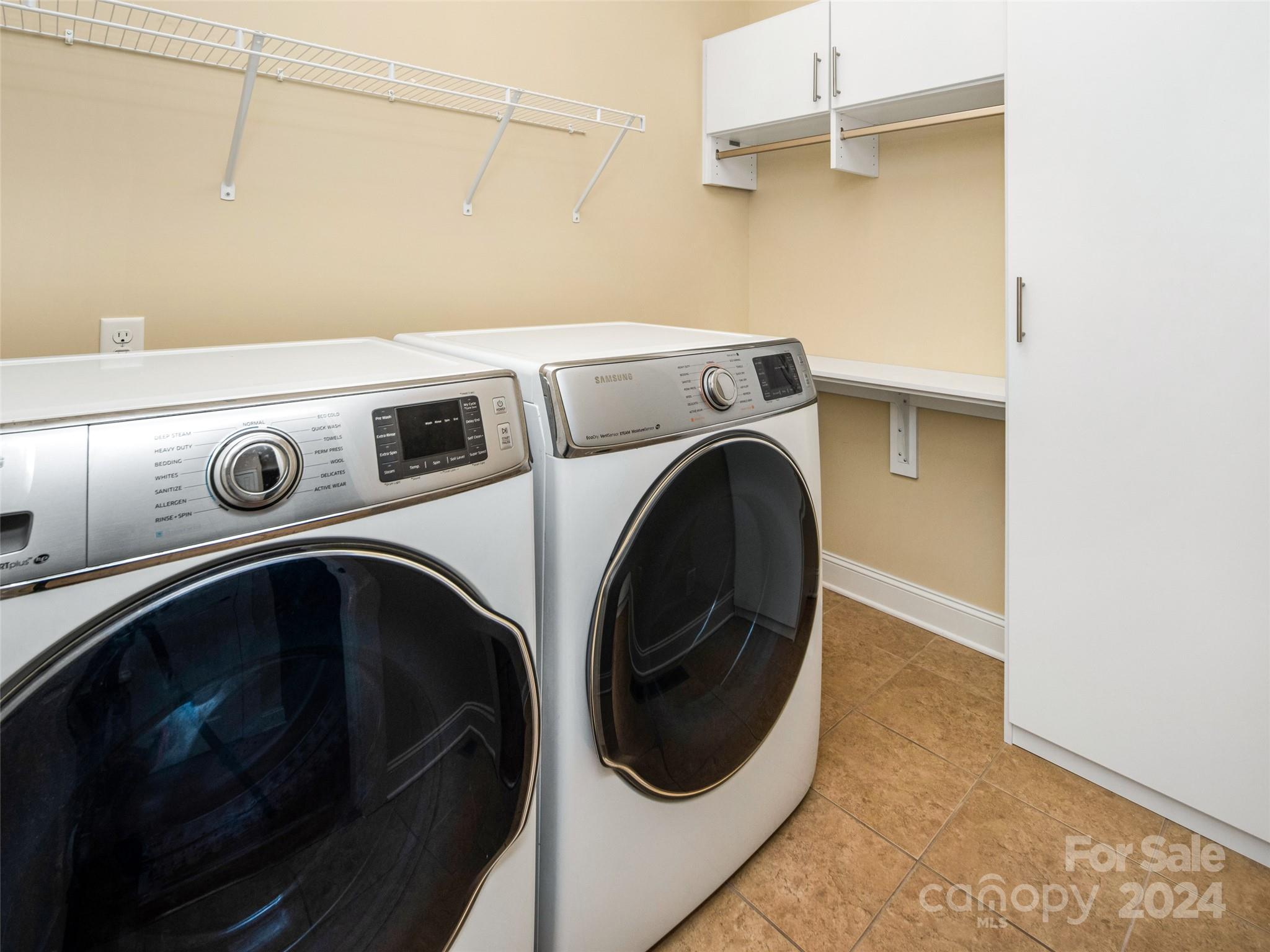 Biltmore Lake - Residential