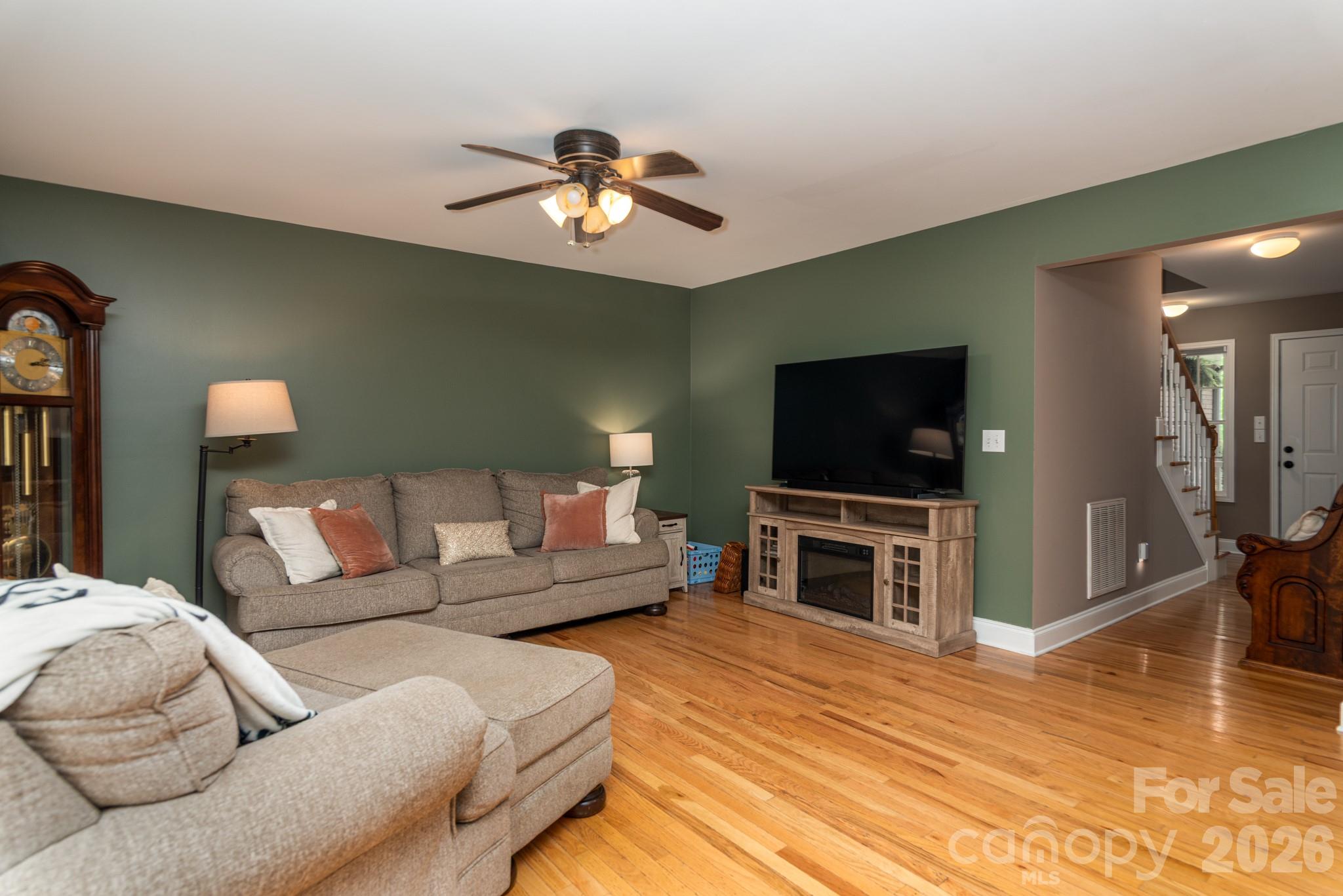 Woodland Oaks - Residential