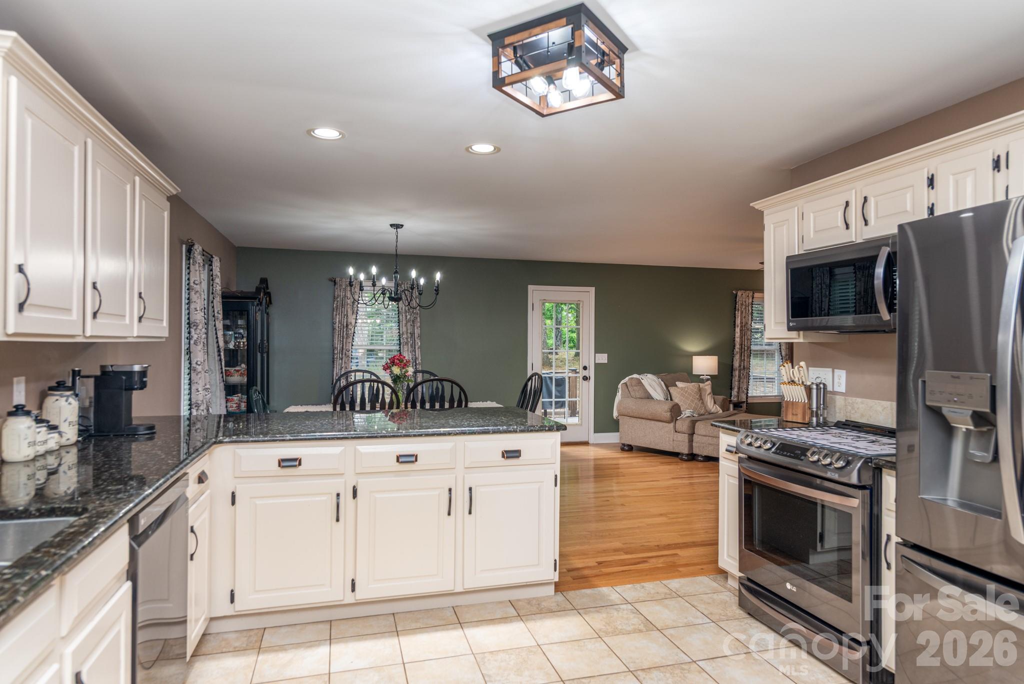 Woodland Oaks - Residential