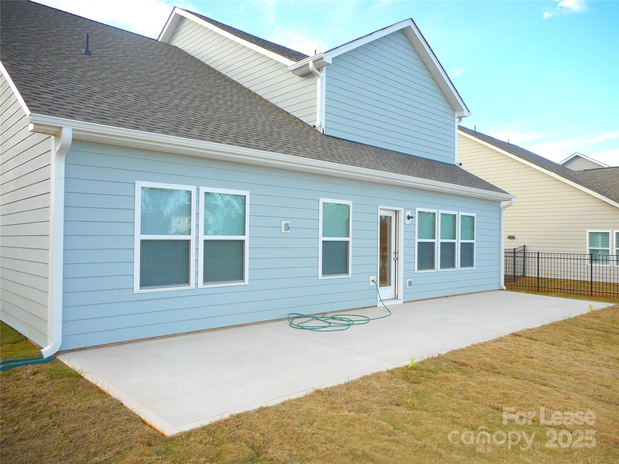 Edgewater - Residential Lease