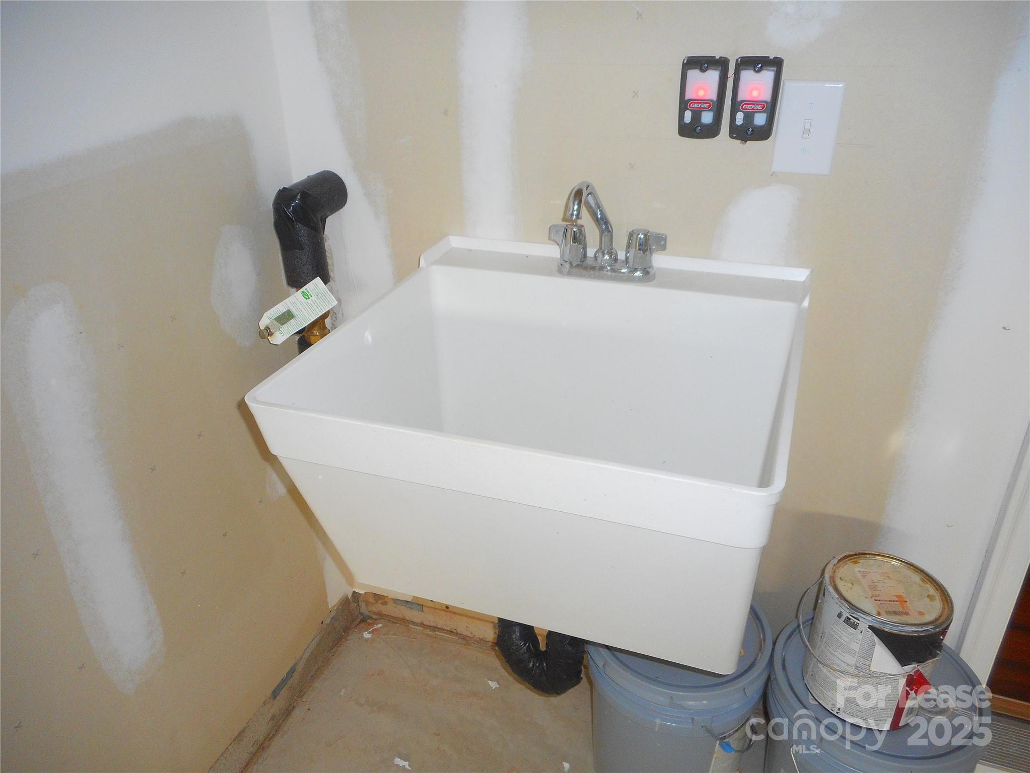 Edgewater - Residential Lease