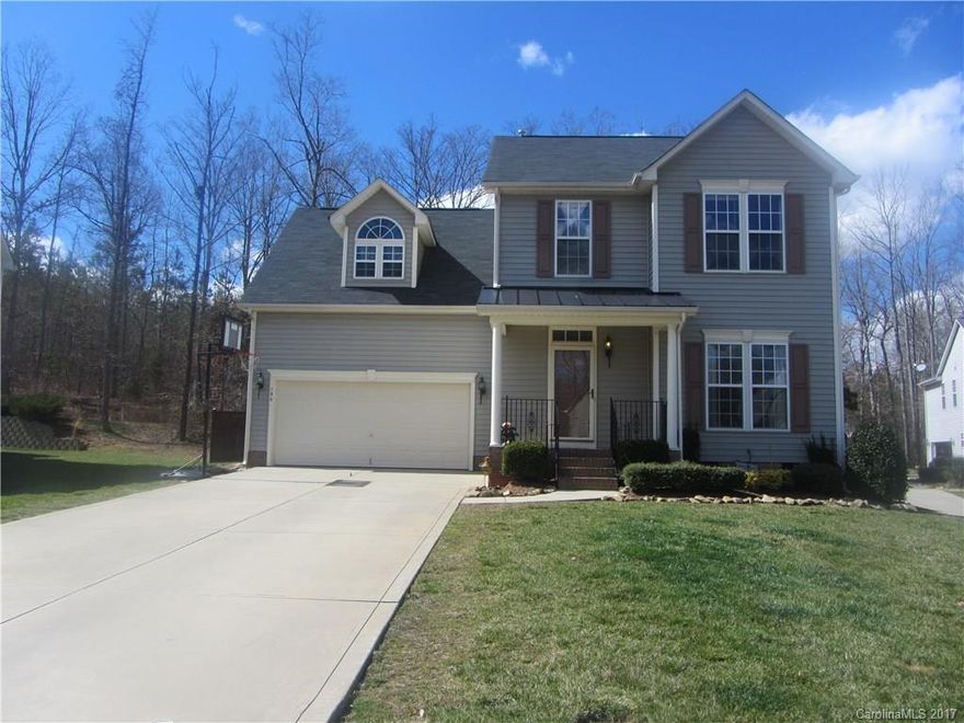 Great LOCATION in great FORT MILL SCHOOL DISTRICT!Dobys Bridge Elem is directly across the street.  Banks Trail is 1 mile down the road & the brand new High School will be right up the block! This house sits on a quiet cul-de-sac street on a wooded, fenced lot.  Upstairs you will find a large bonus room with a closet which the current tenants are using as a bedroom.  Seller offering $3000 carpet/improv allowance with an accepted offer. Refrig in kitchen to convey.  Washer & Dryer doesn't convey.