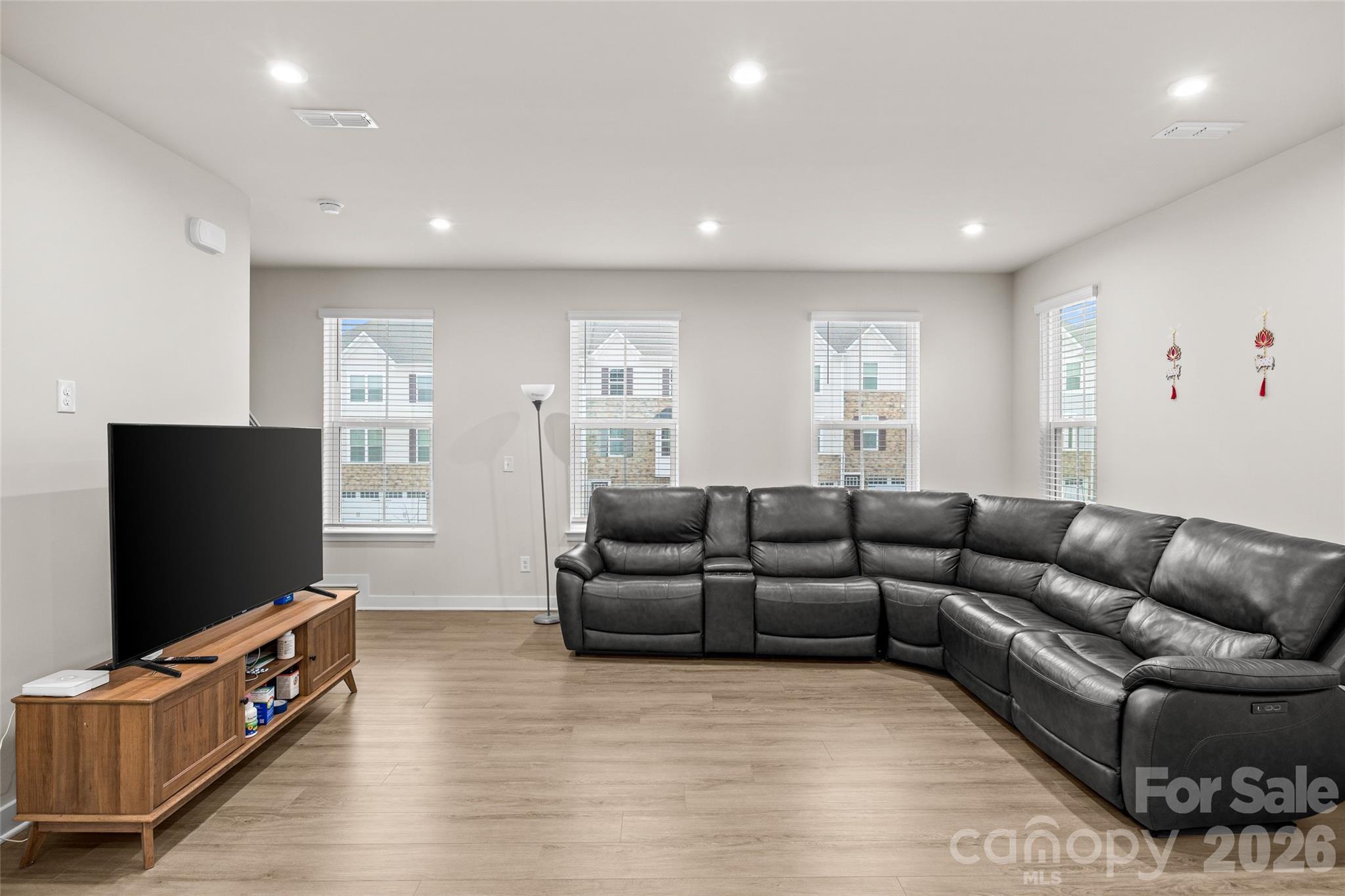 Oaklawn - Residential