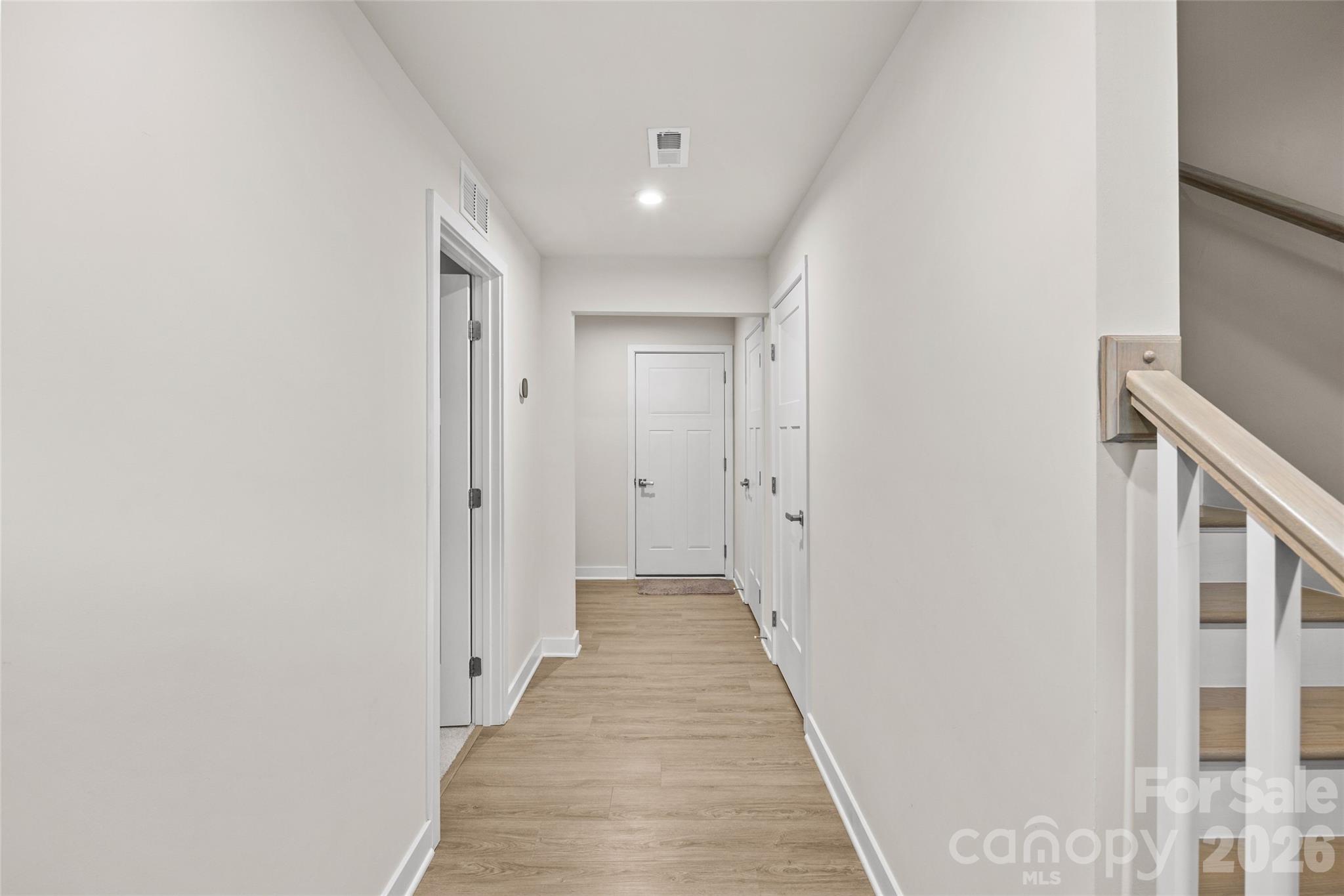 9921 Oaklawn Boulevard NW