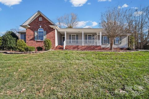 125 Fritzvon Drive Mount Pleasant NC 28124