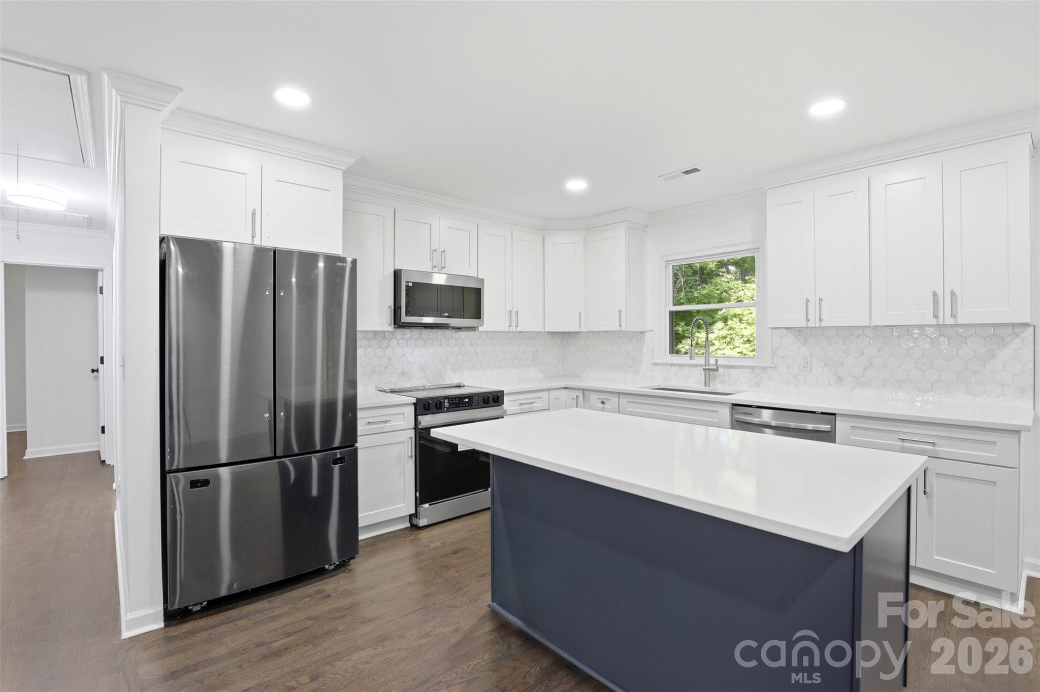 Country Club Estates - Residential