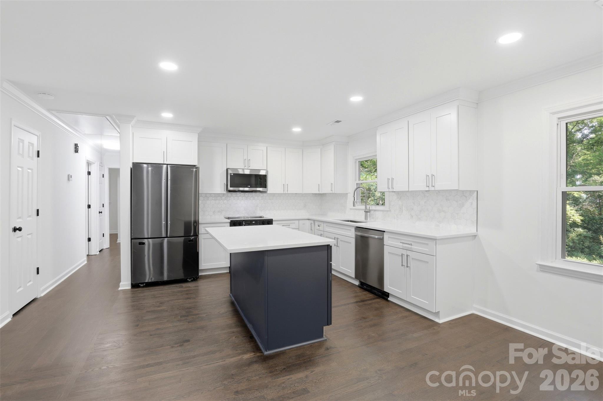 Country Club Estates - Residential