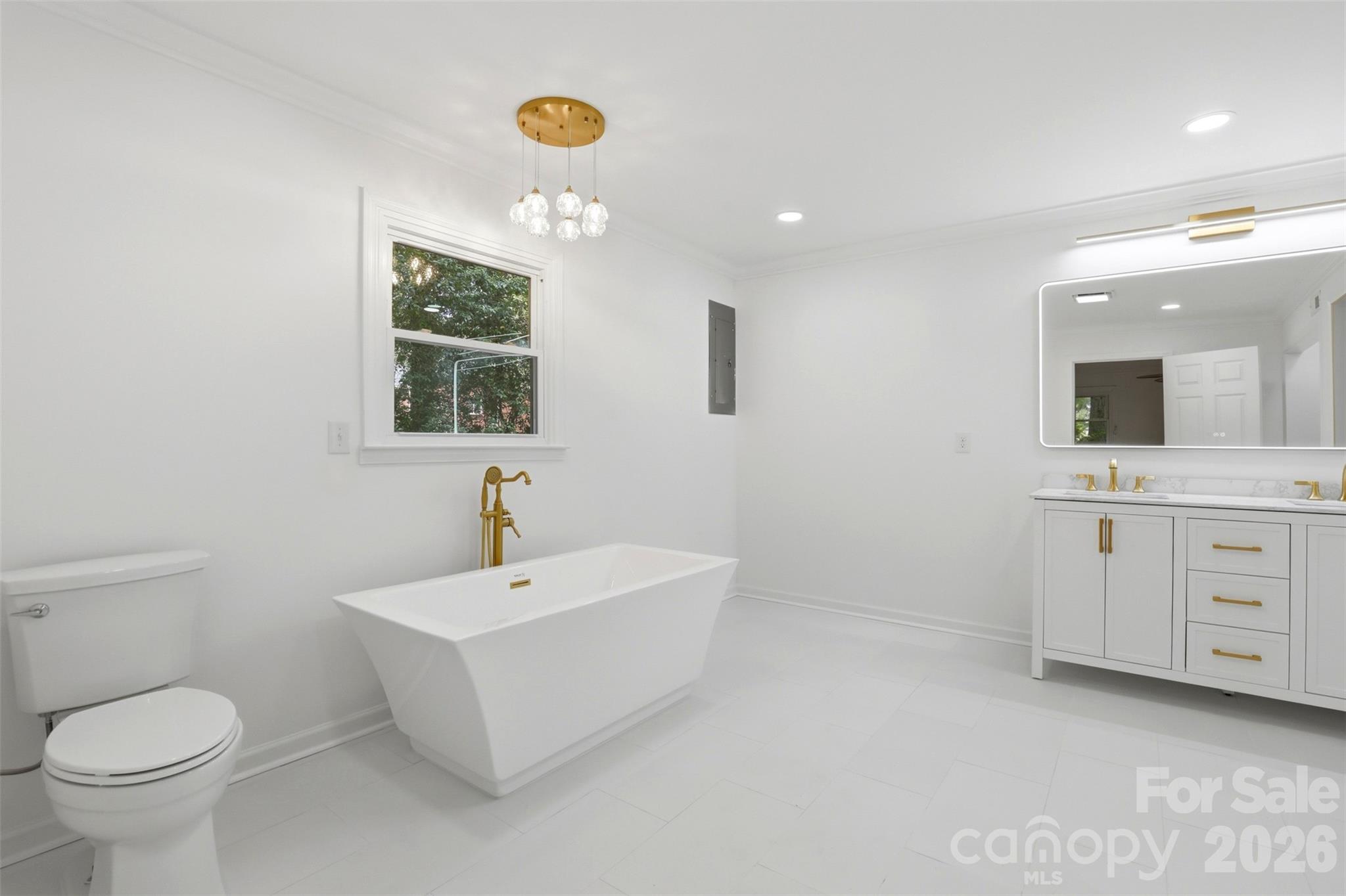 Country Club Estates - Residential