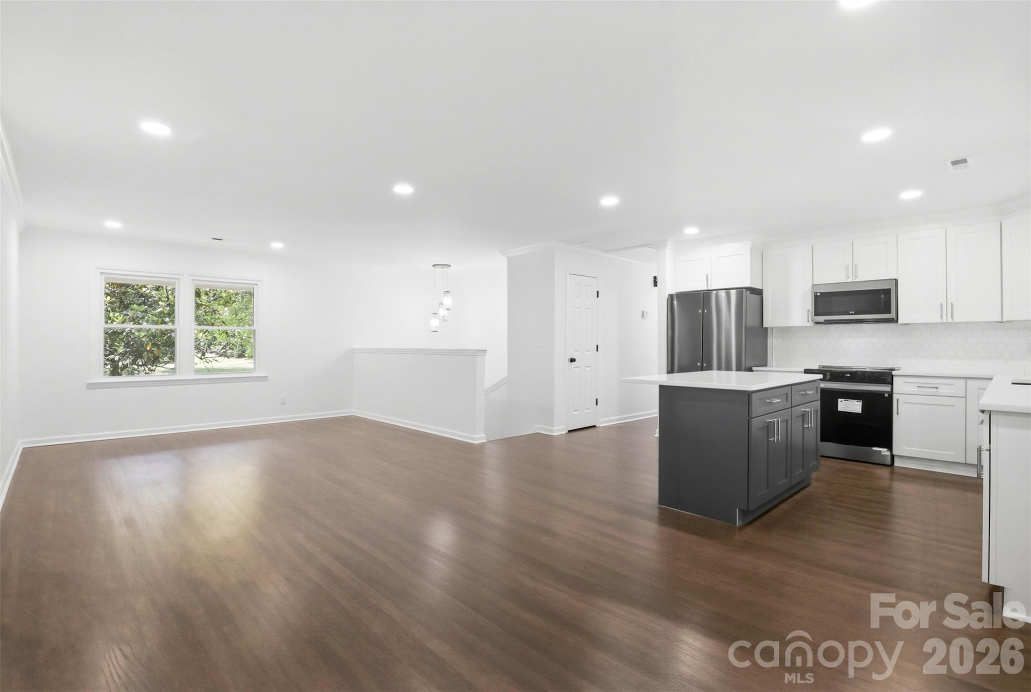 Country Club Estates - Residential