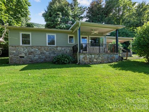 Photo of 51 Atari Road, Waynesville, NC 28786 (MLS # 4407713)
