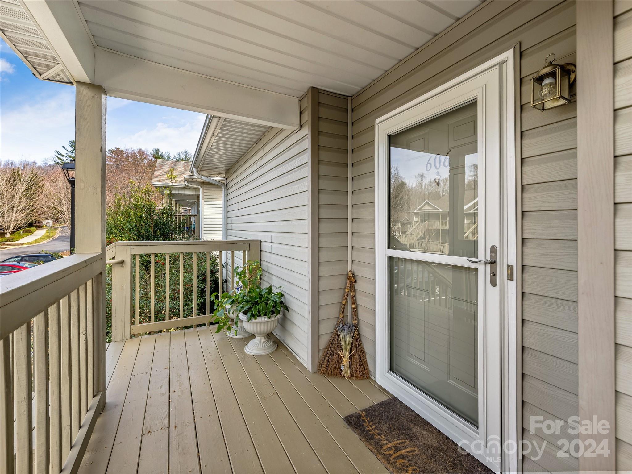 Carlyle Condominiums - Residential