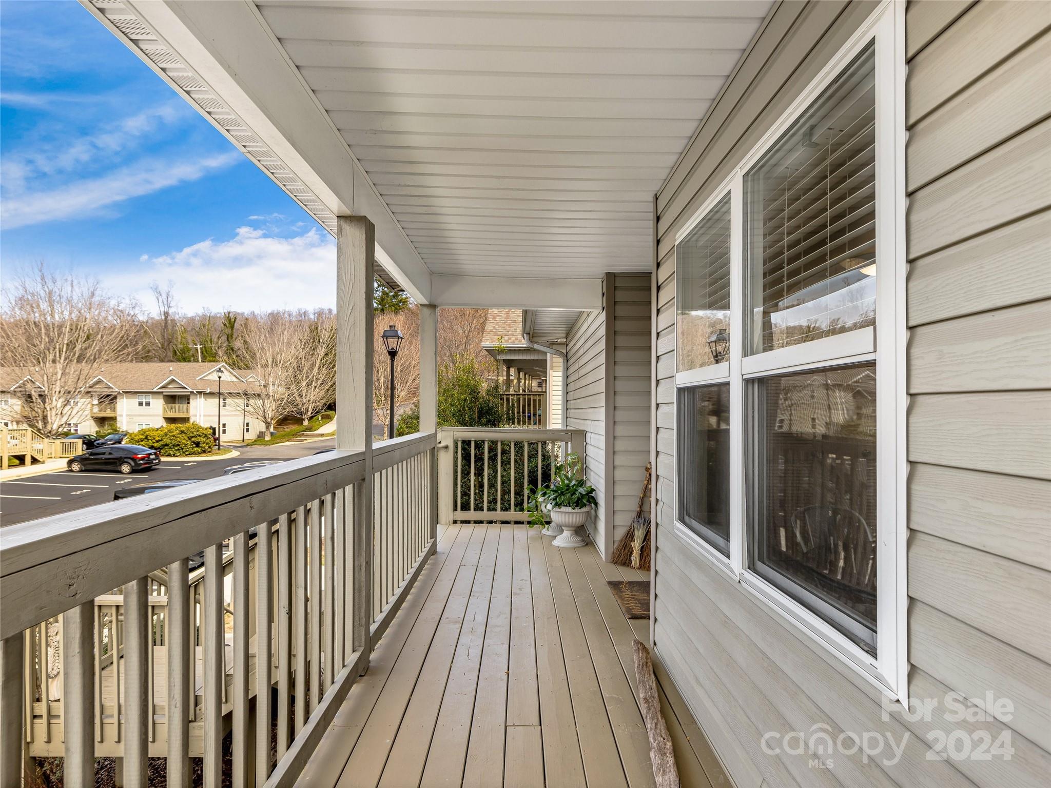 Carlyle Condominiums - Residential