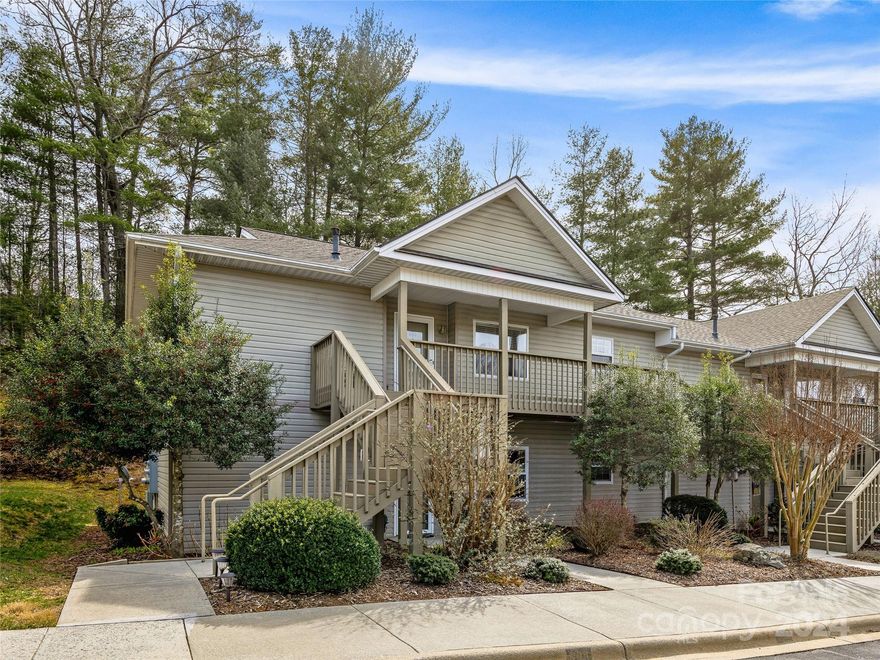 Enjoy easy living in this sparkling, low-maintenance South Asheville condo! Rare, top-floor end-unit in the desirable Carlyle Condominium subdivision. Spacious, split-bedroom floor plan offers a huge primary suite with walk-in closet, a light and bright kitchen with newer appliances, and incredible storage space. Cozy up to the living room’s gas log fireplace on chilly days or enjoy the sounds of bird song on the private, covered back porch. Serene, seasonal views of nature from both living room and bedroom windows. Convenient location, minutes to shopping, restaurants, the Blue Ridge Parkway, Asheville Racquet Club, Biltmore Park. Only 15 minutes from downtown Asheville and 10 minutes from Asheville Regional Airport. This condo is ready to make your own! See brochure for more info.