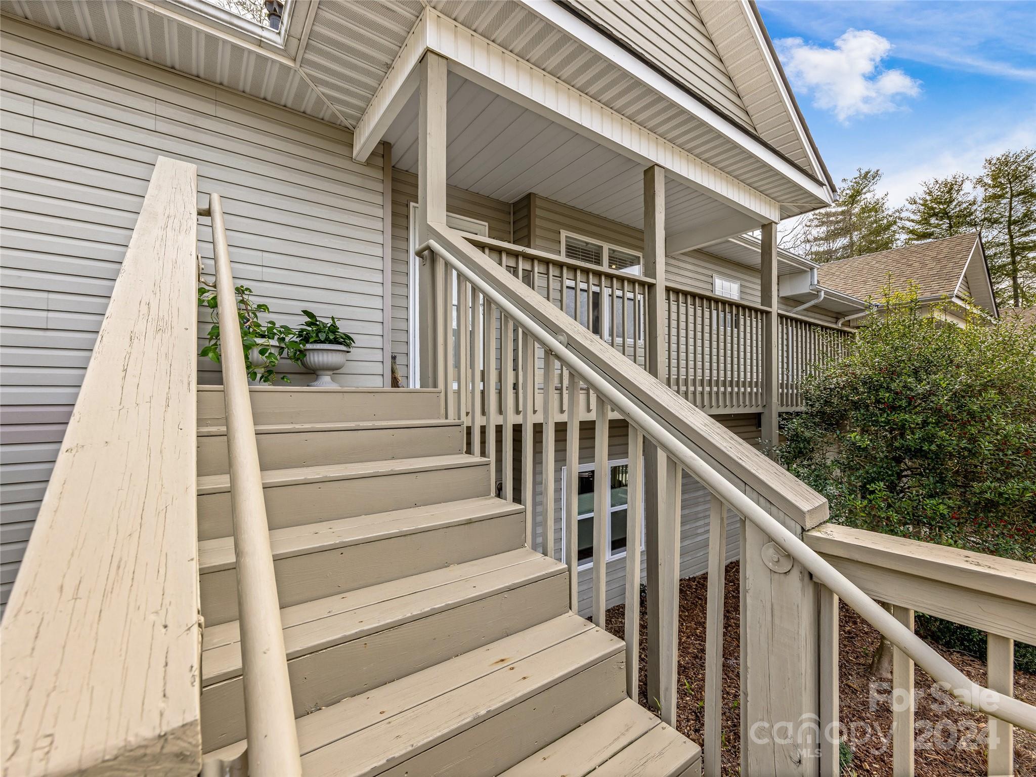 Carlyle Condominiums - Residential