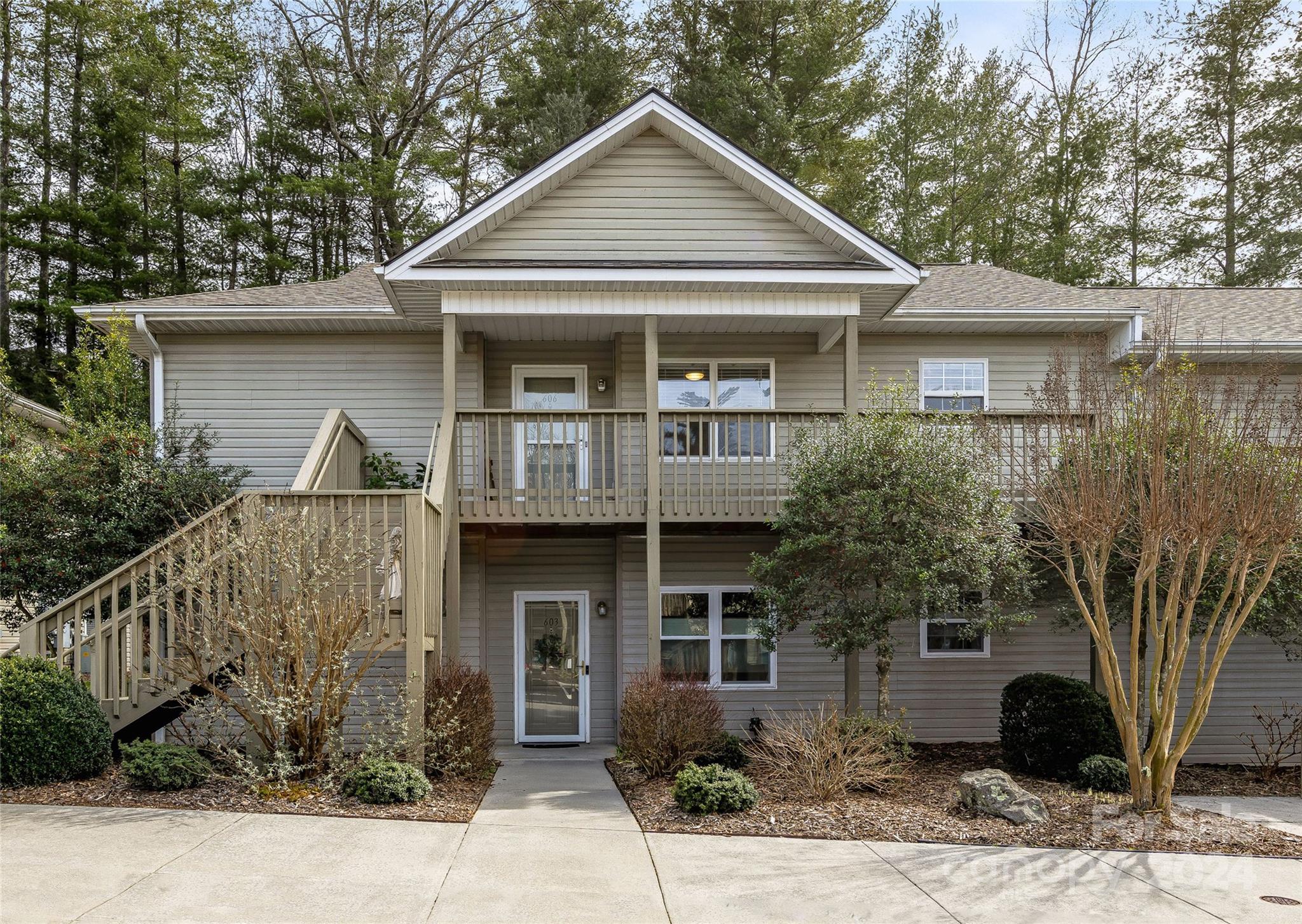 Carlyle Condominiums - Residential