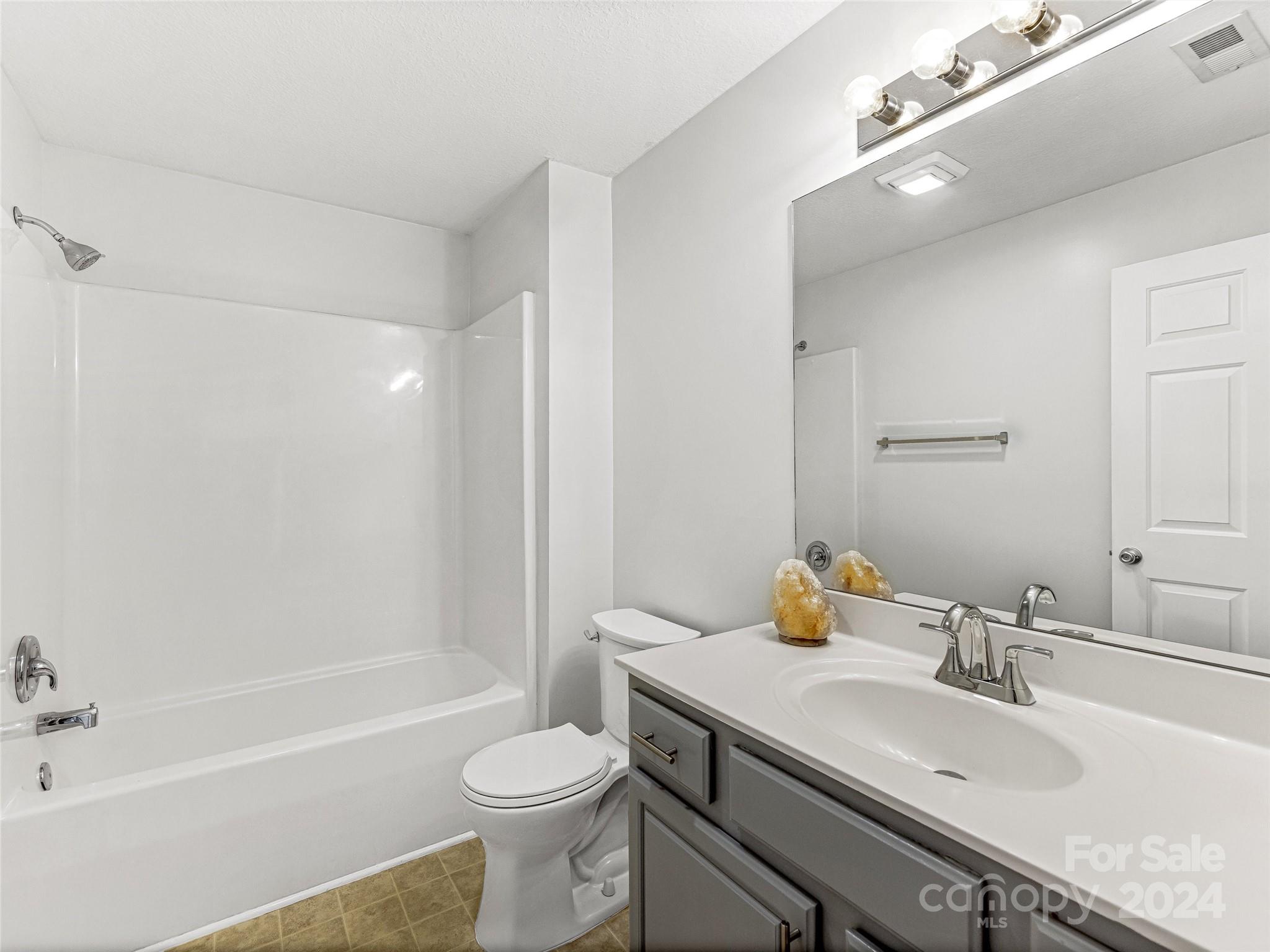 Carlyle Condominiums - Residential