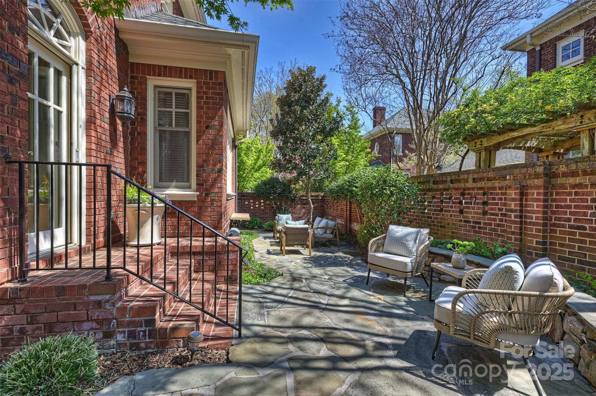 Myers Park - Residential