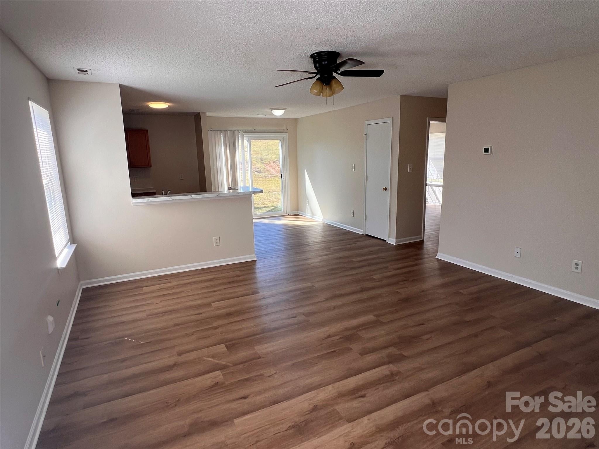 2877 Signal Court SW