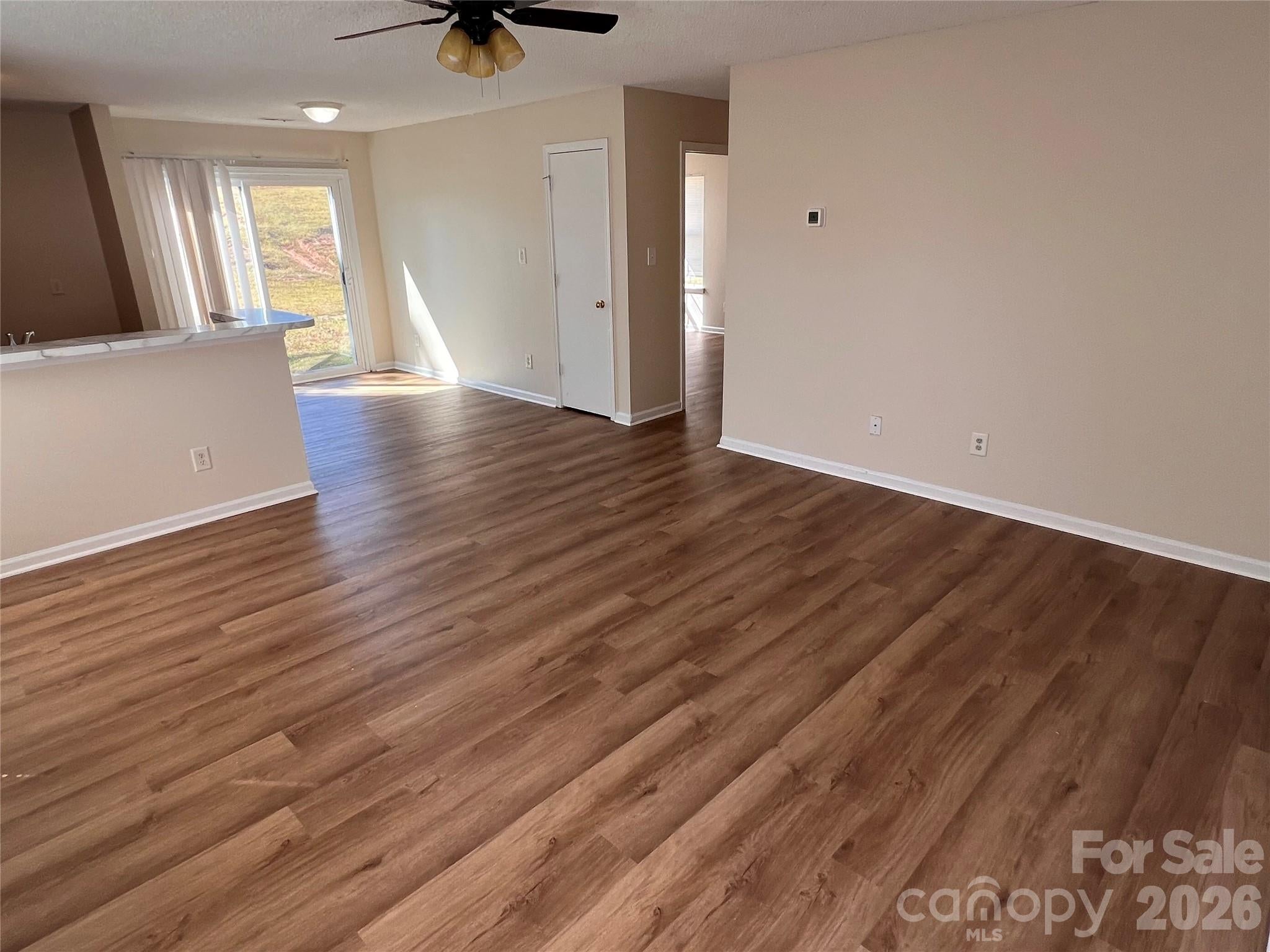 2877 Signal Court SW