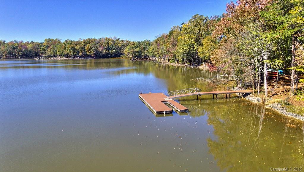 The Vineyards on Lake Wylie - Residential