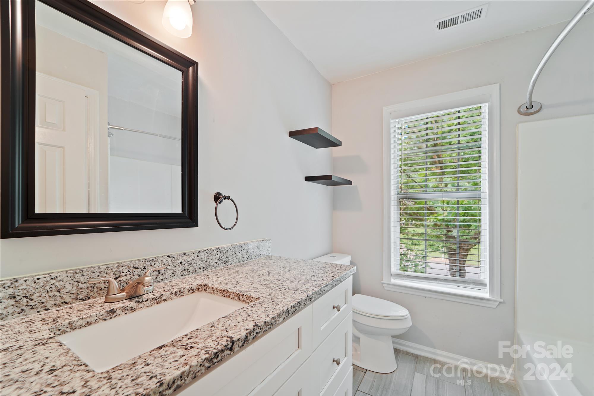 Martin Lakes - Residential