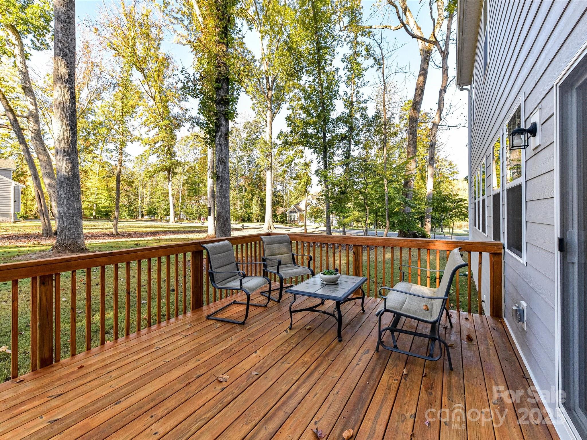 The Estates at Arlington Woods - Residential