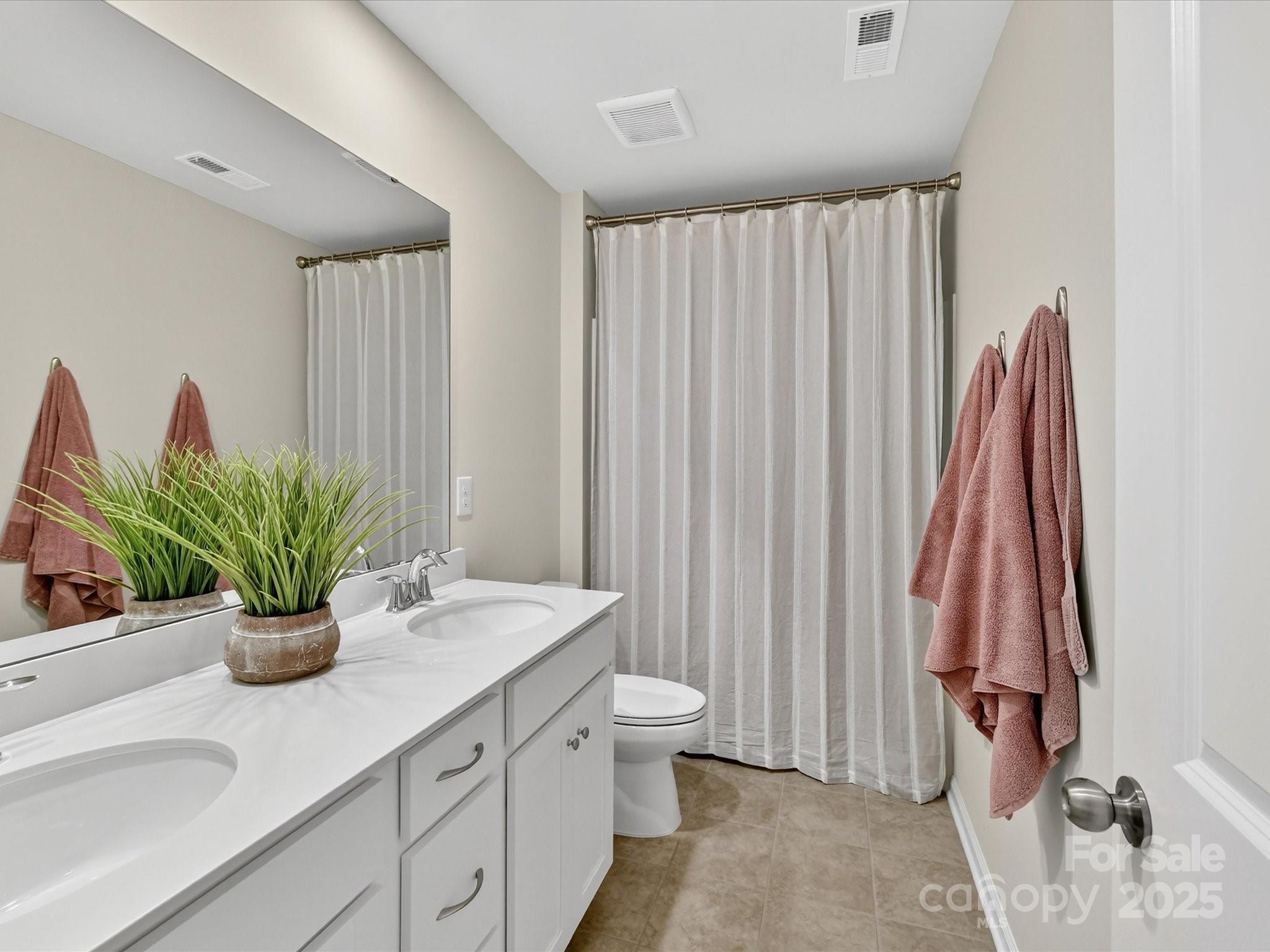 The Estates at Arlington Woods - Residential