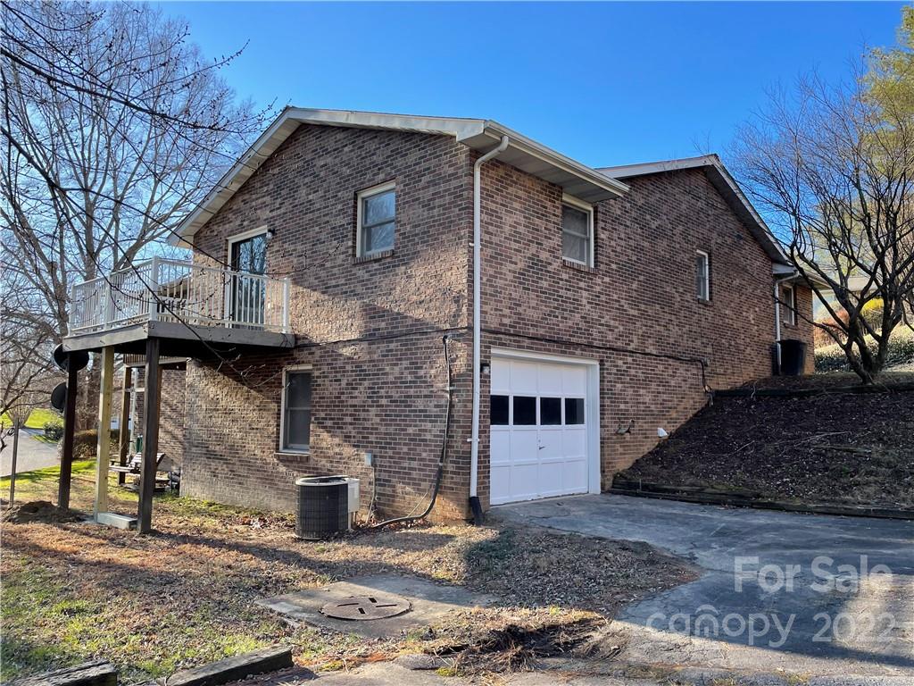 Brookside Manor - Residential