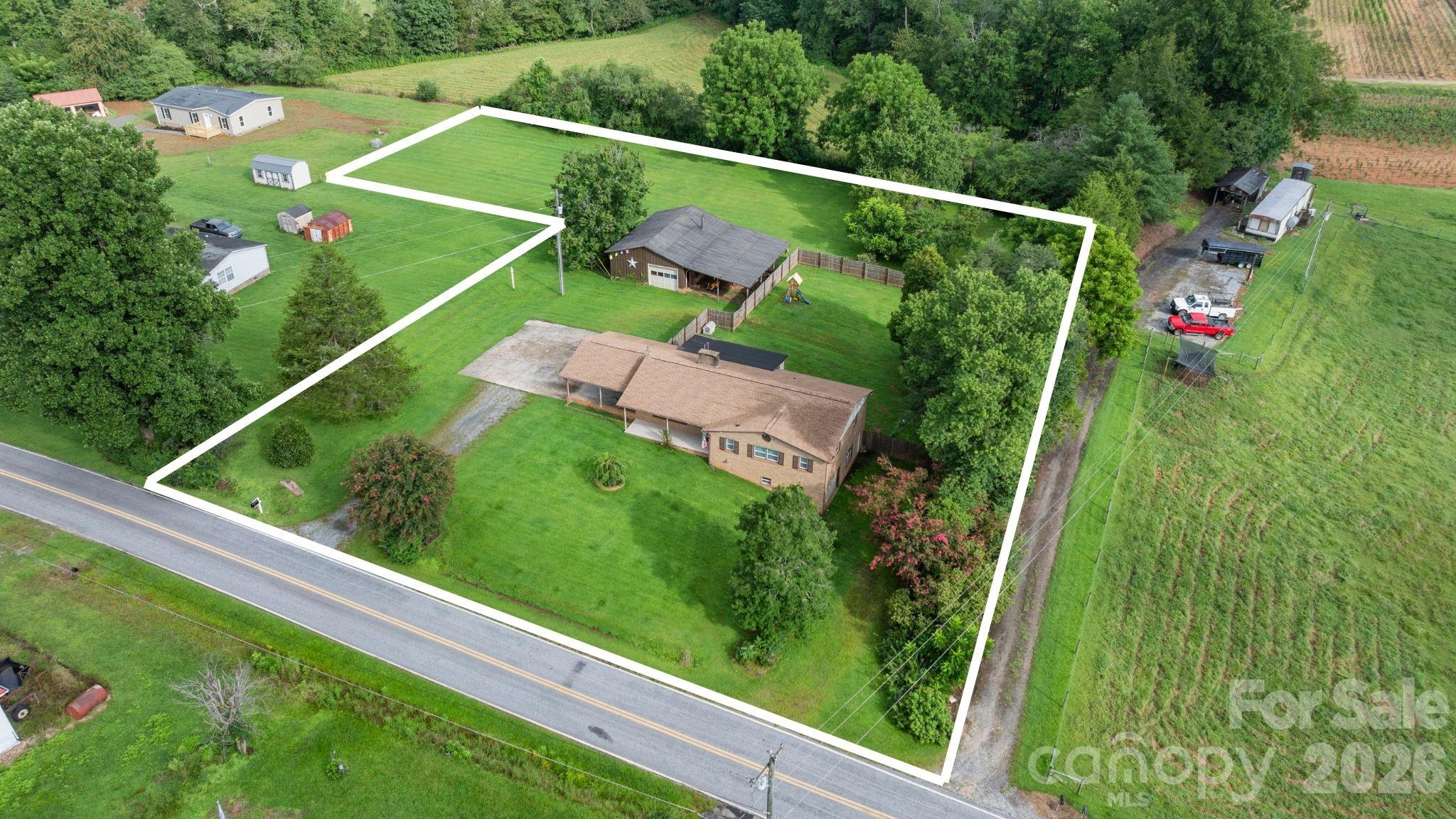 3968 Hollywood Ridge Road