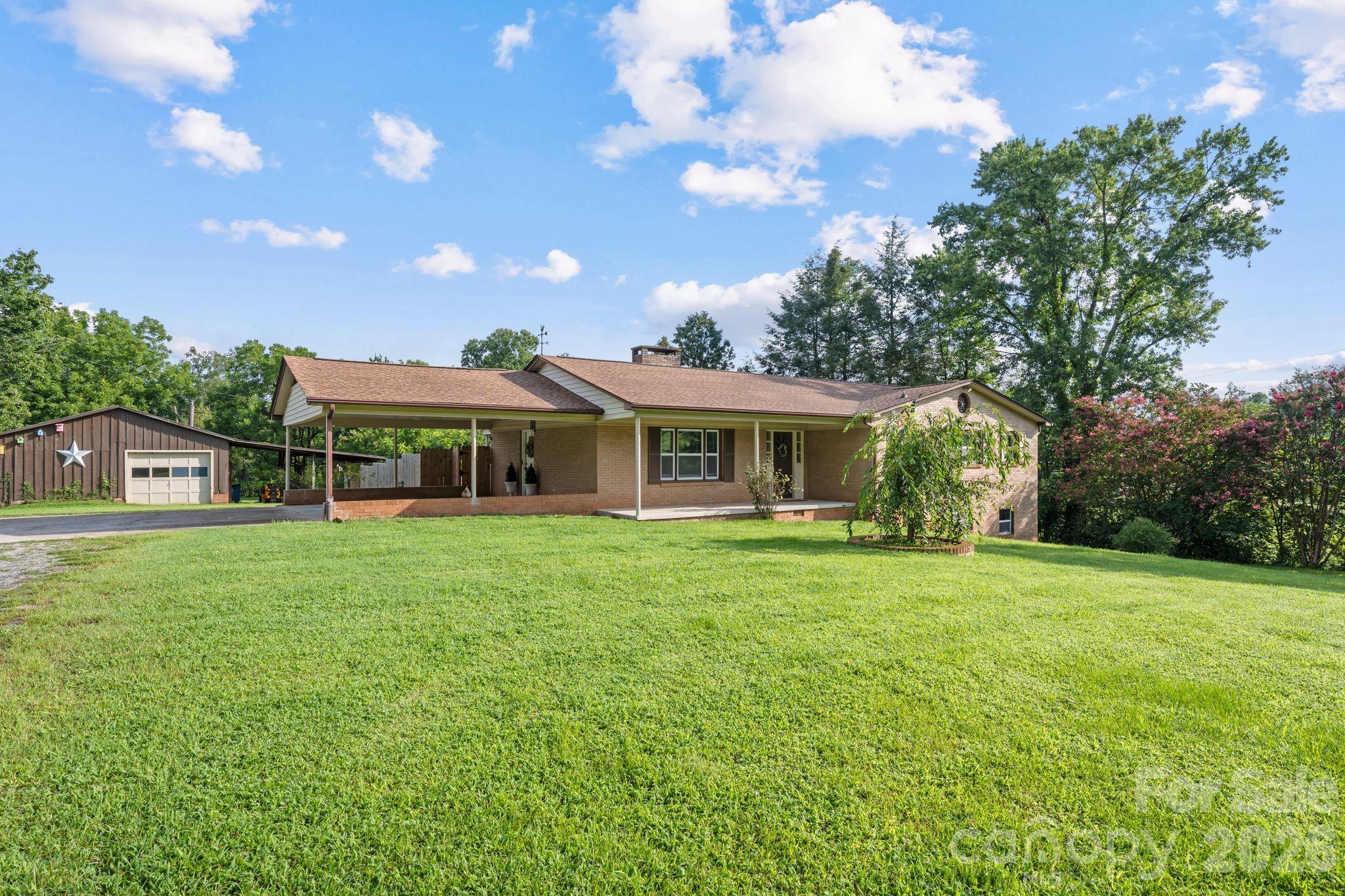 3968 Hollywood Ridge Road