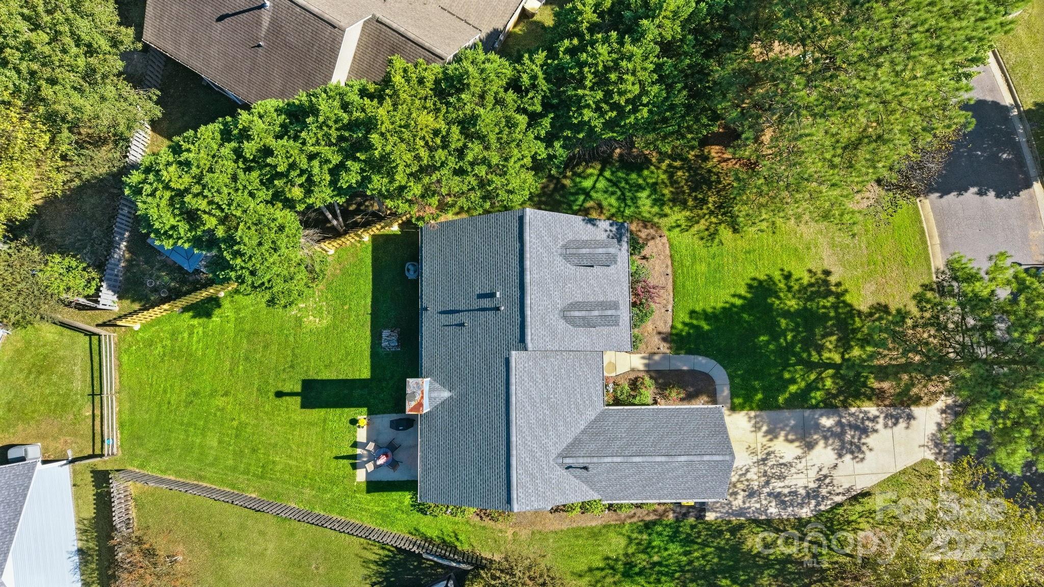 1975 Stratton Court