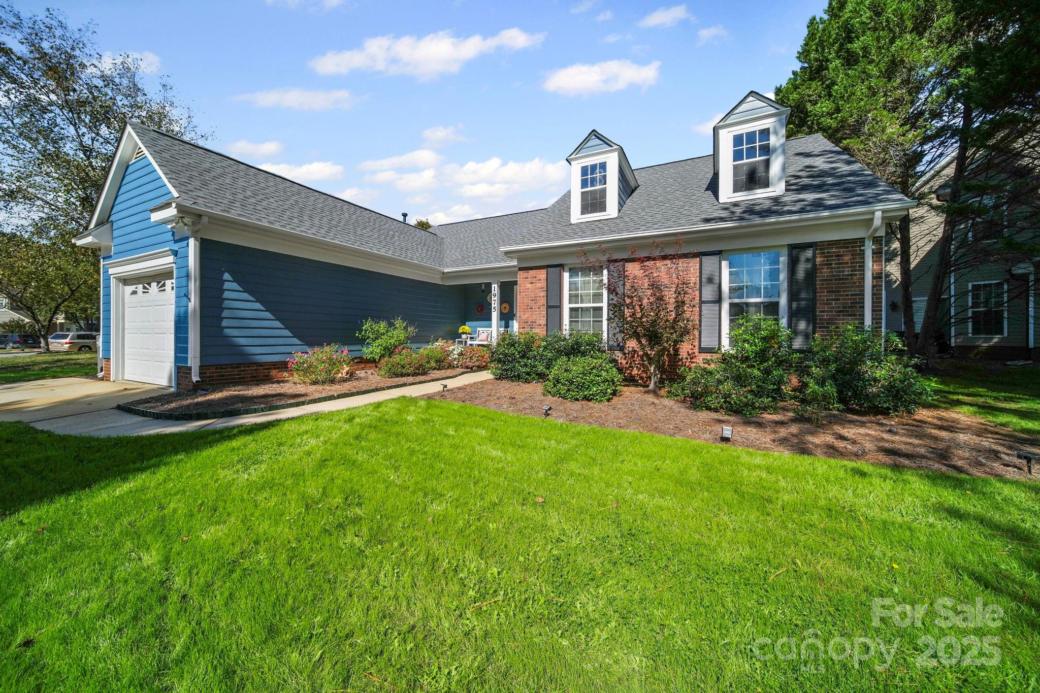 1975 Stratton Court
