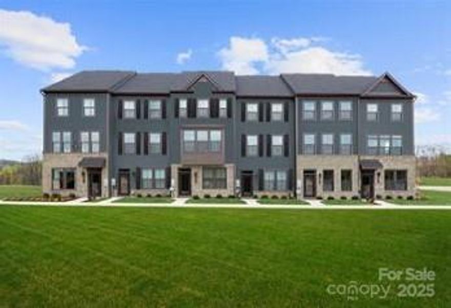 FOR COMP SALE PURPOSES ONLY.

Due to MLS limitations, Lower-Above Grade is displayed as the 4th floor. Including Loft, Full Bath, and Terrace.

Picture for representation purposes only.