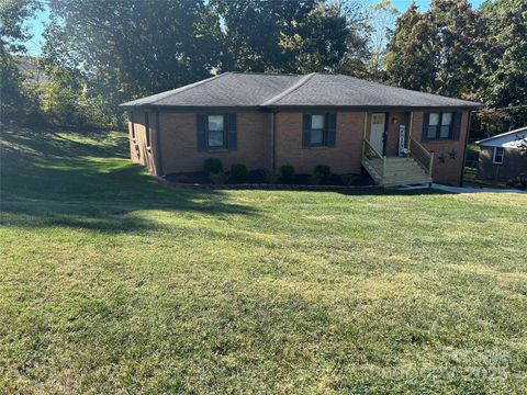Photo of 251 Briarcliff Drive, Kannapolis, NC 28081 (MLS # 4313103)