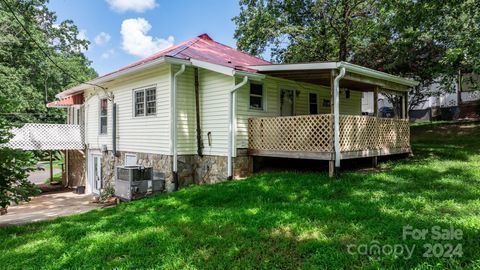 A home in Hickory