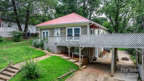 A home in Hickory