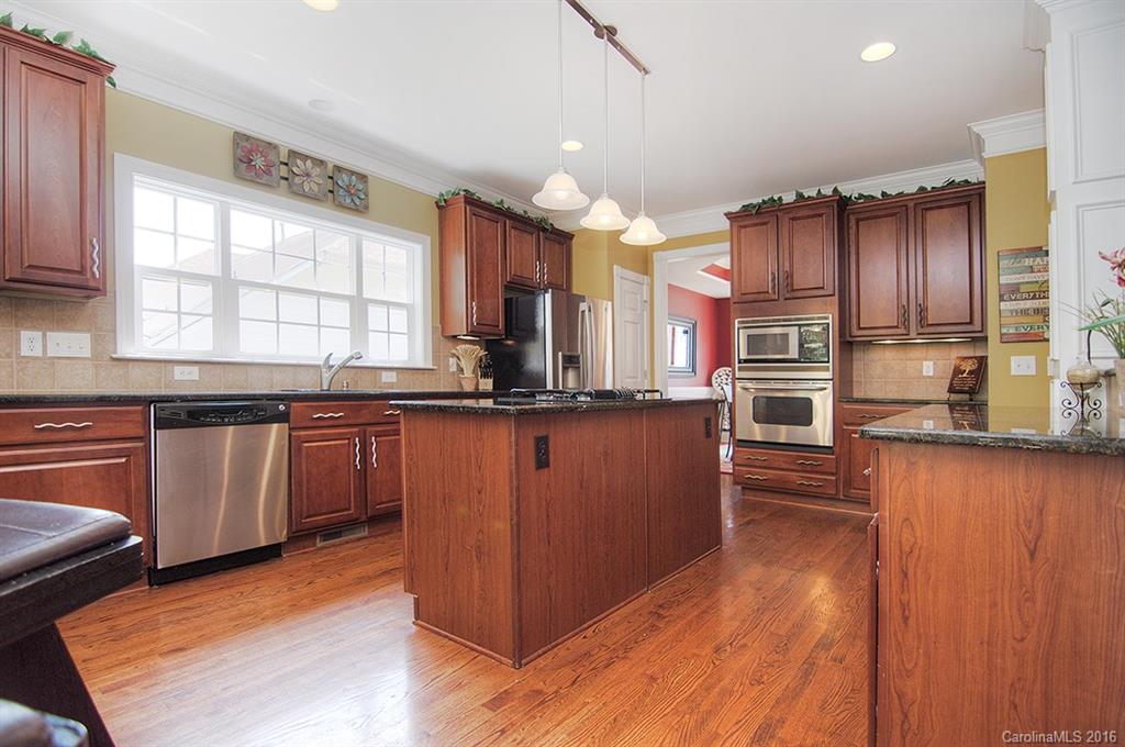 Lake Shore - Residential