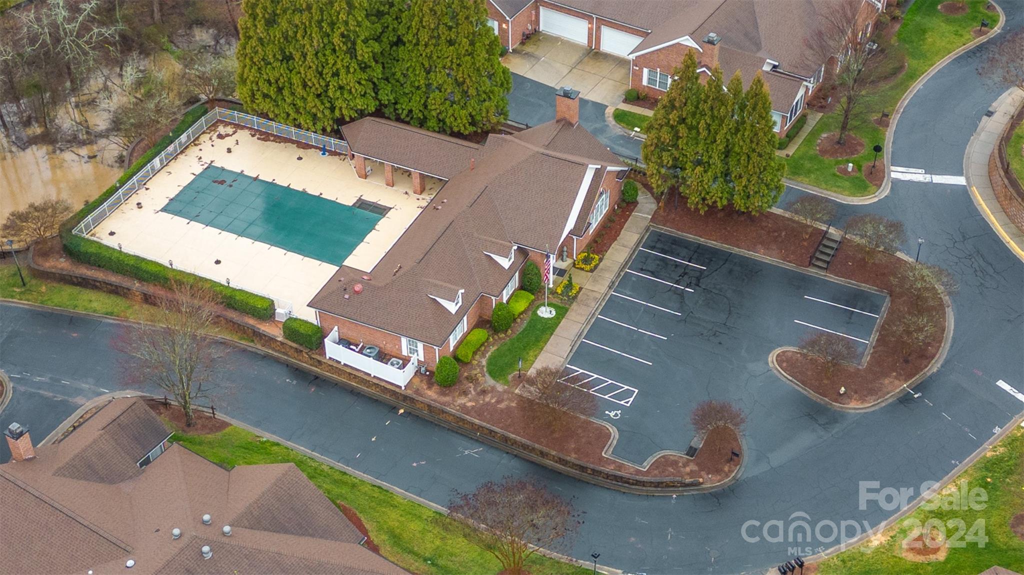 Windsor Oaks - Residential