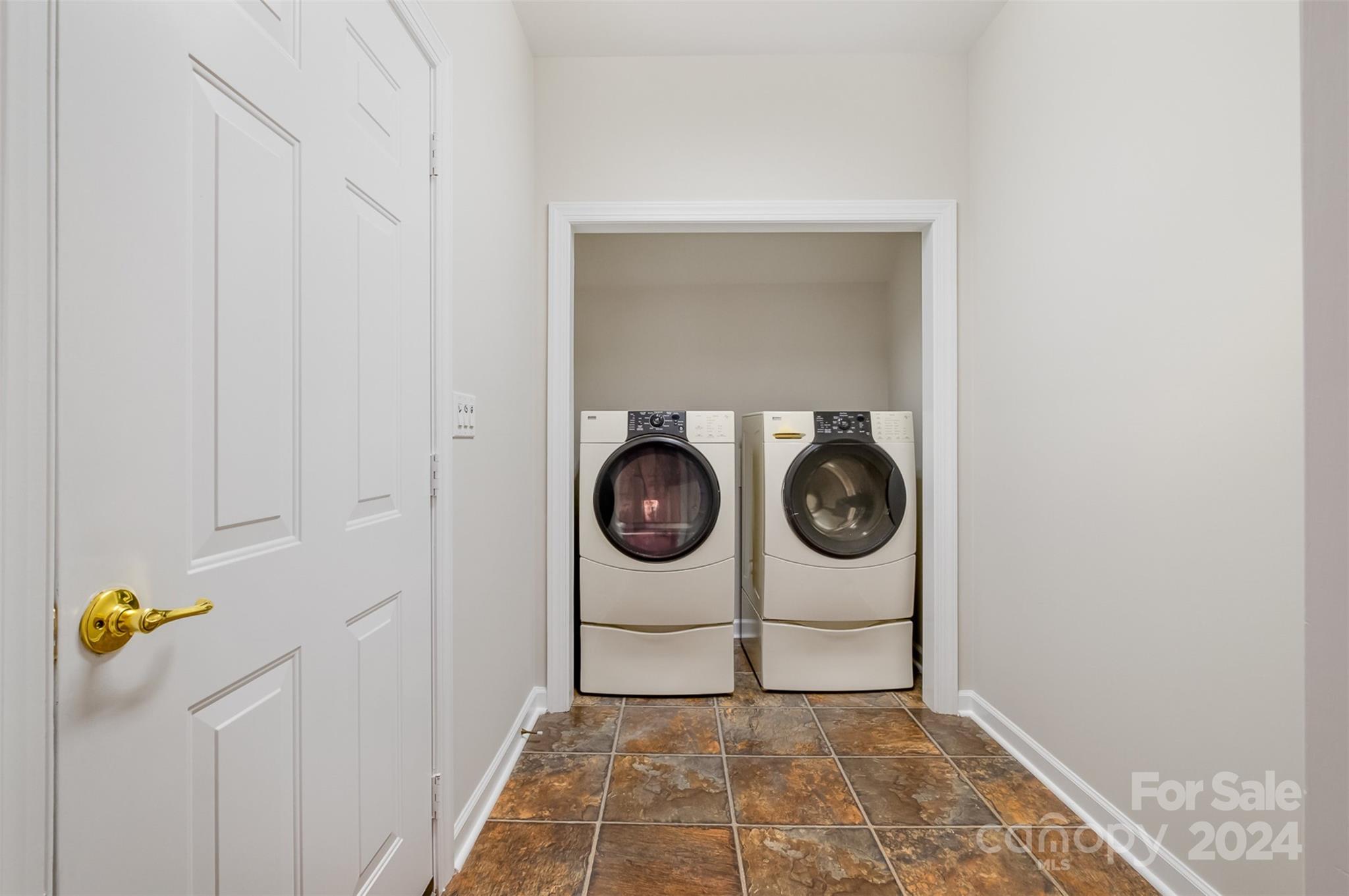 Windsor Oaks - Residential