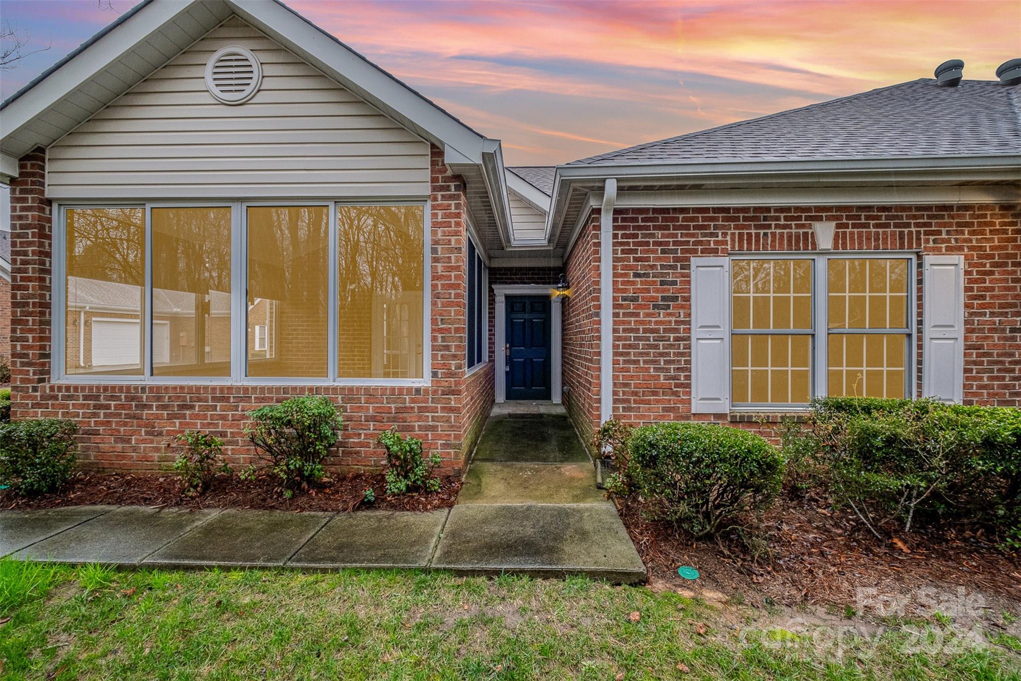 Windsor Oaks - Residential