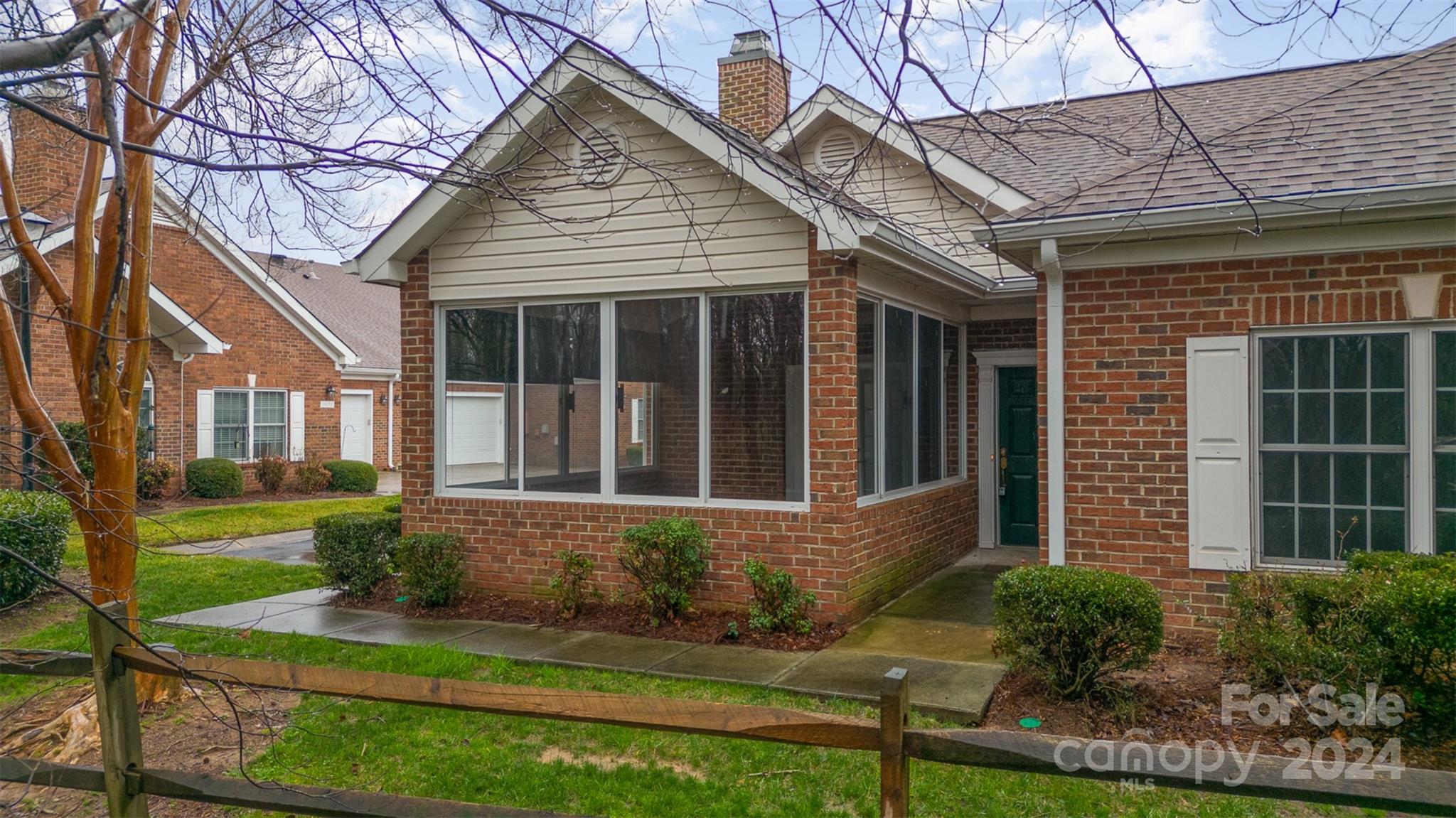 Windsor Oaks - Residential