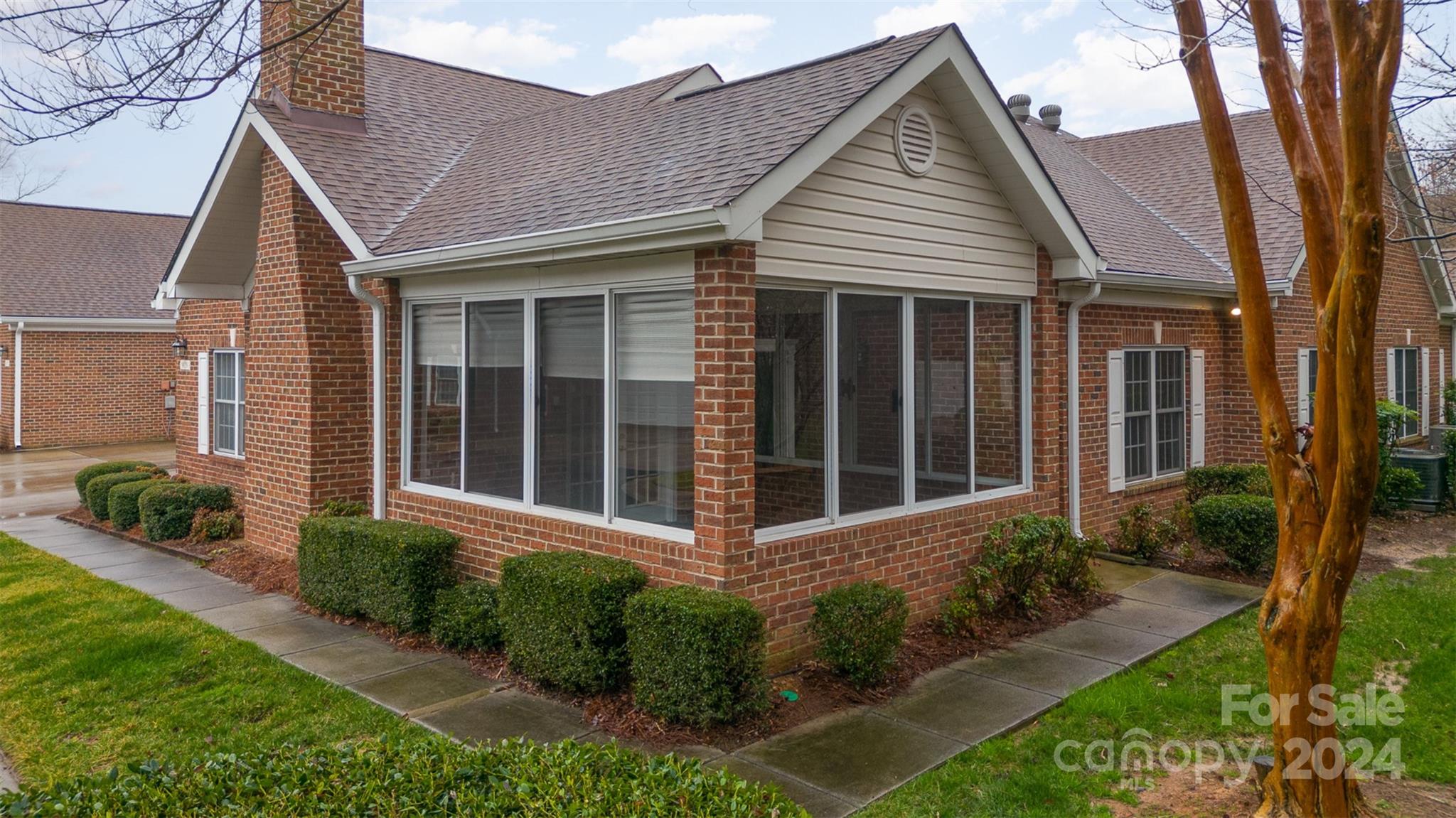 Windsor Oaks - Residential