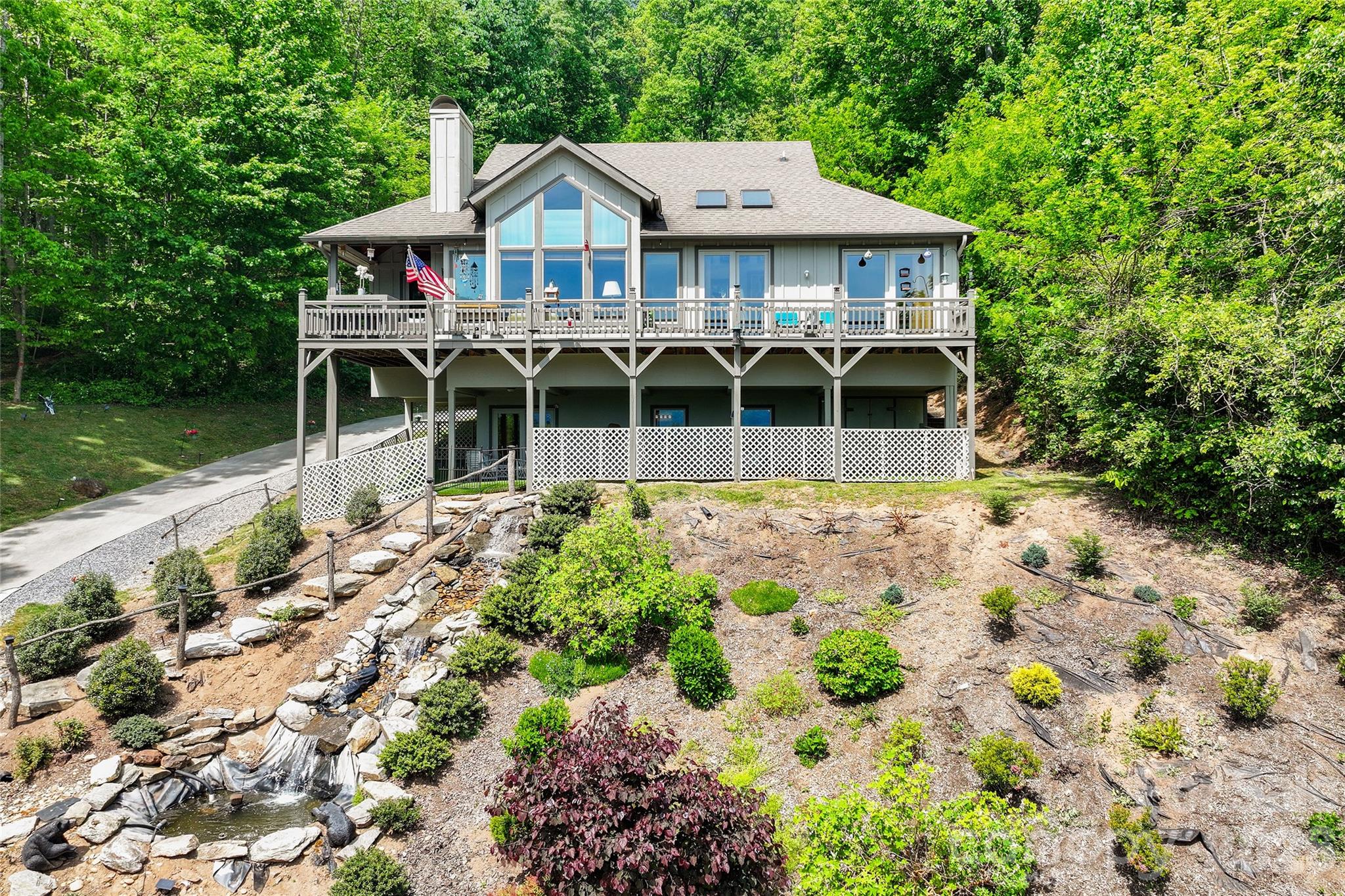 266 Hawks Crest Drive