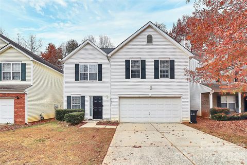 Photo of 3128 Reid Brook Lane, Charlotte, NC 28208 (MLS # 4377503)