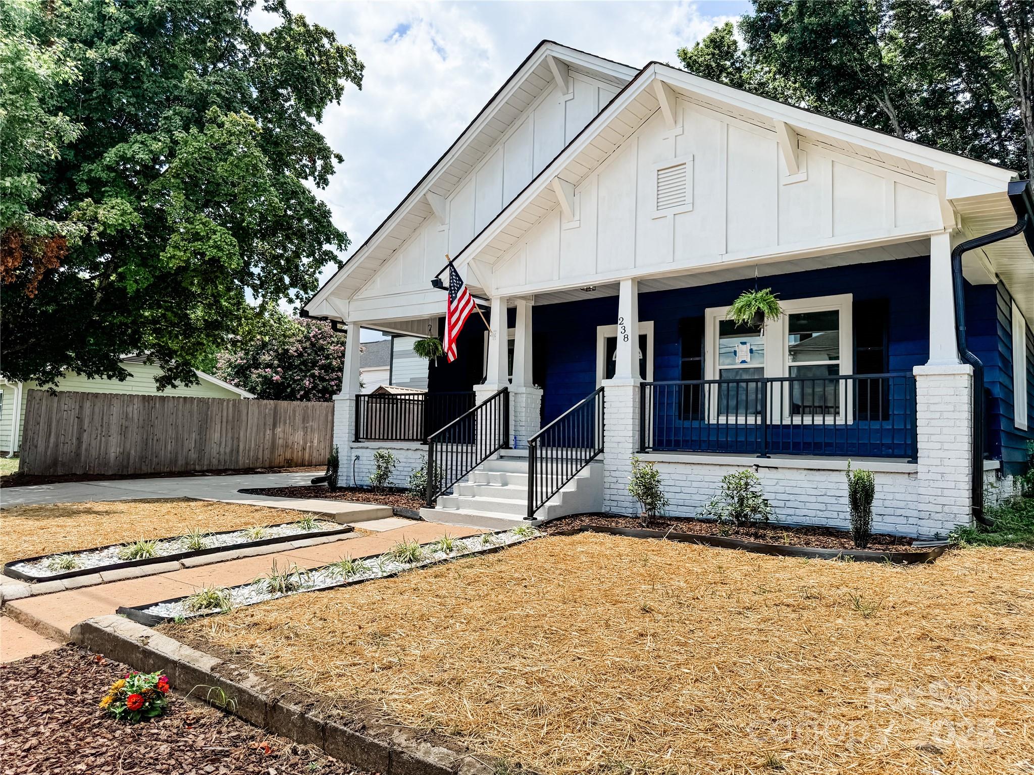 238 Academy Avenue NW