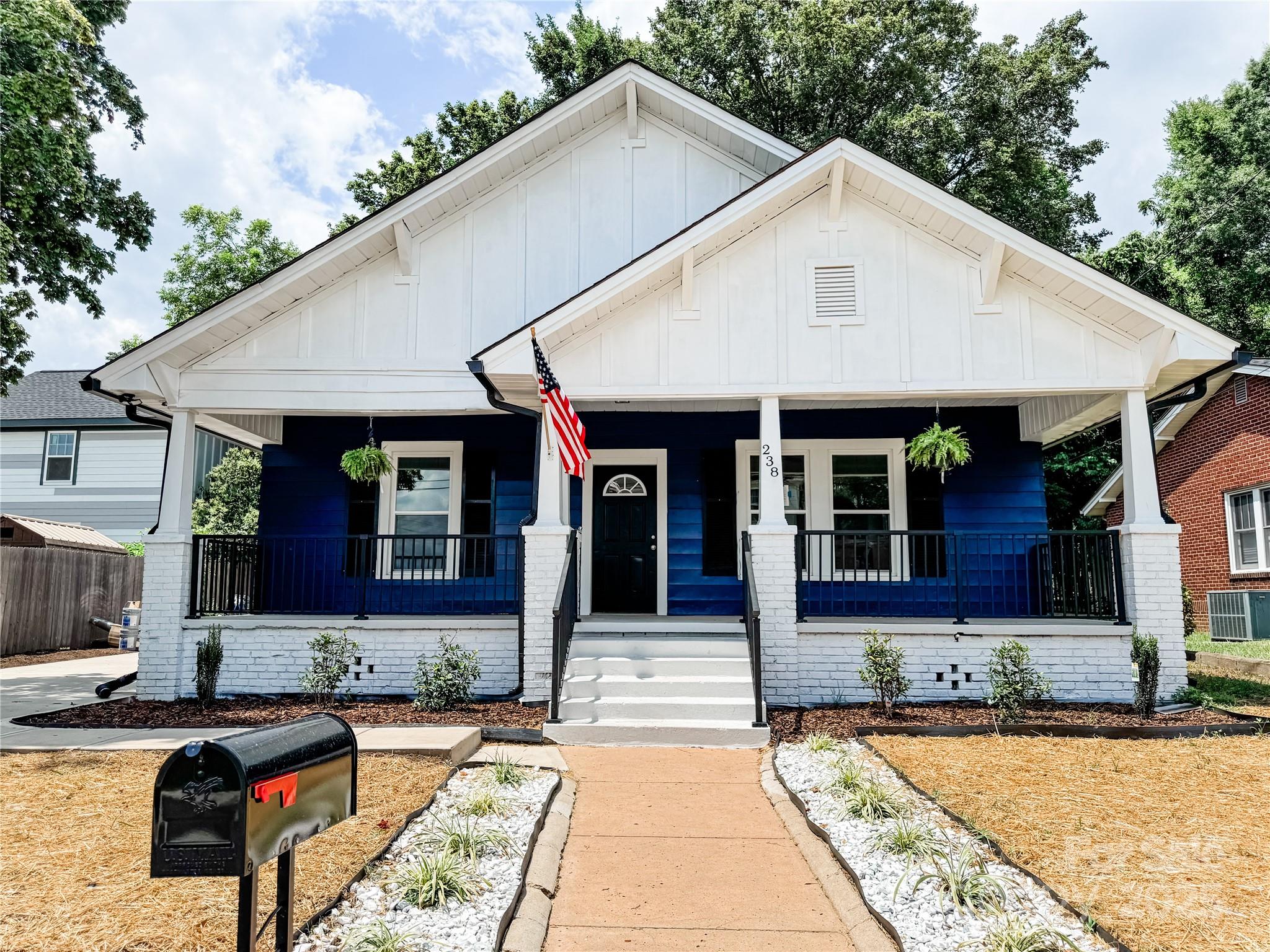 238 Academy Avenue NW