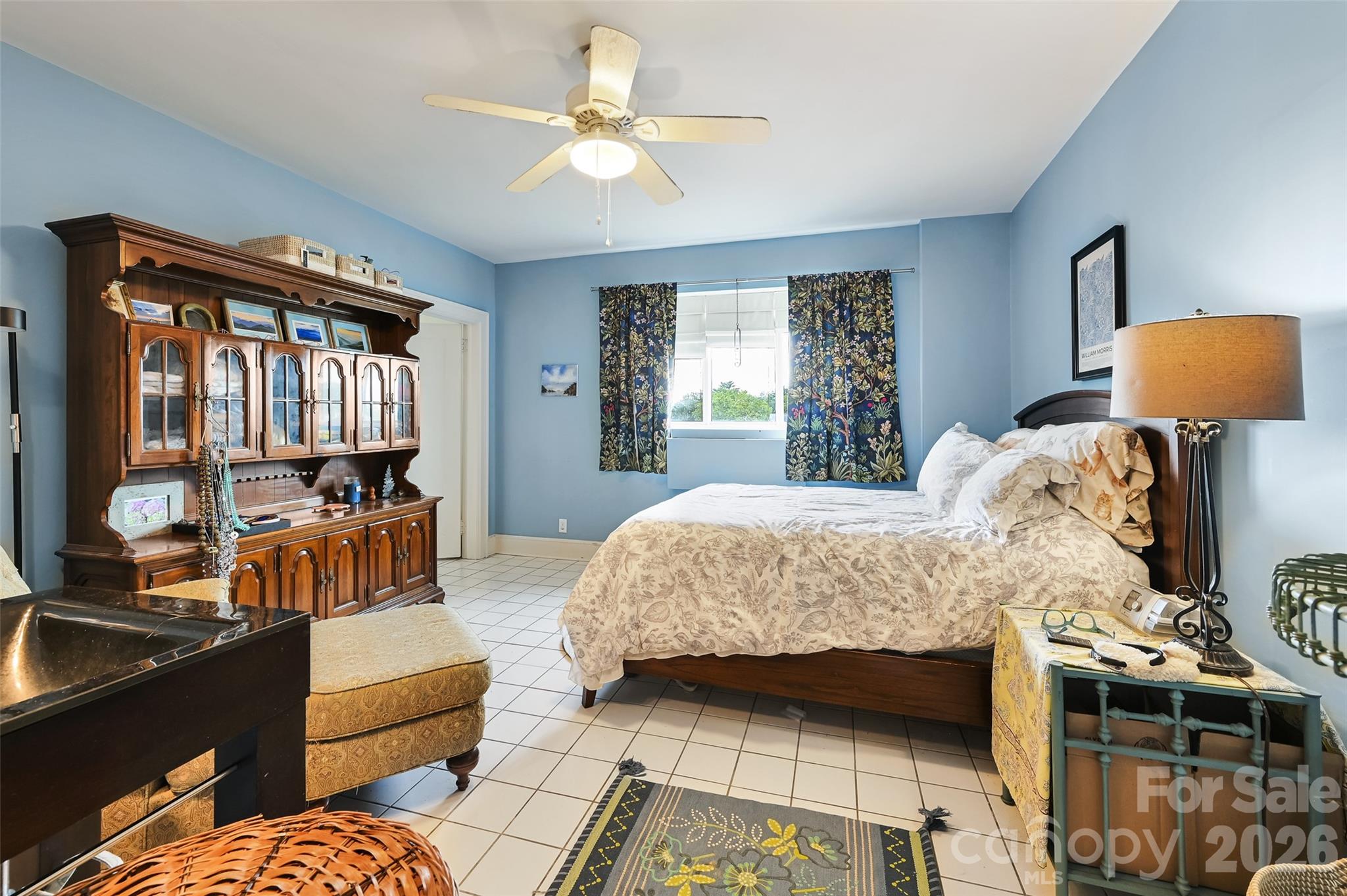 Skyland Downtown Apartments - Residential