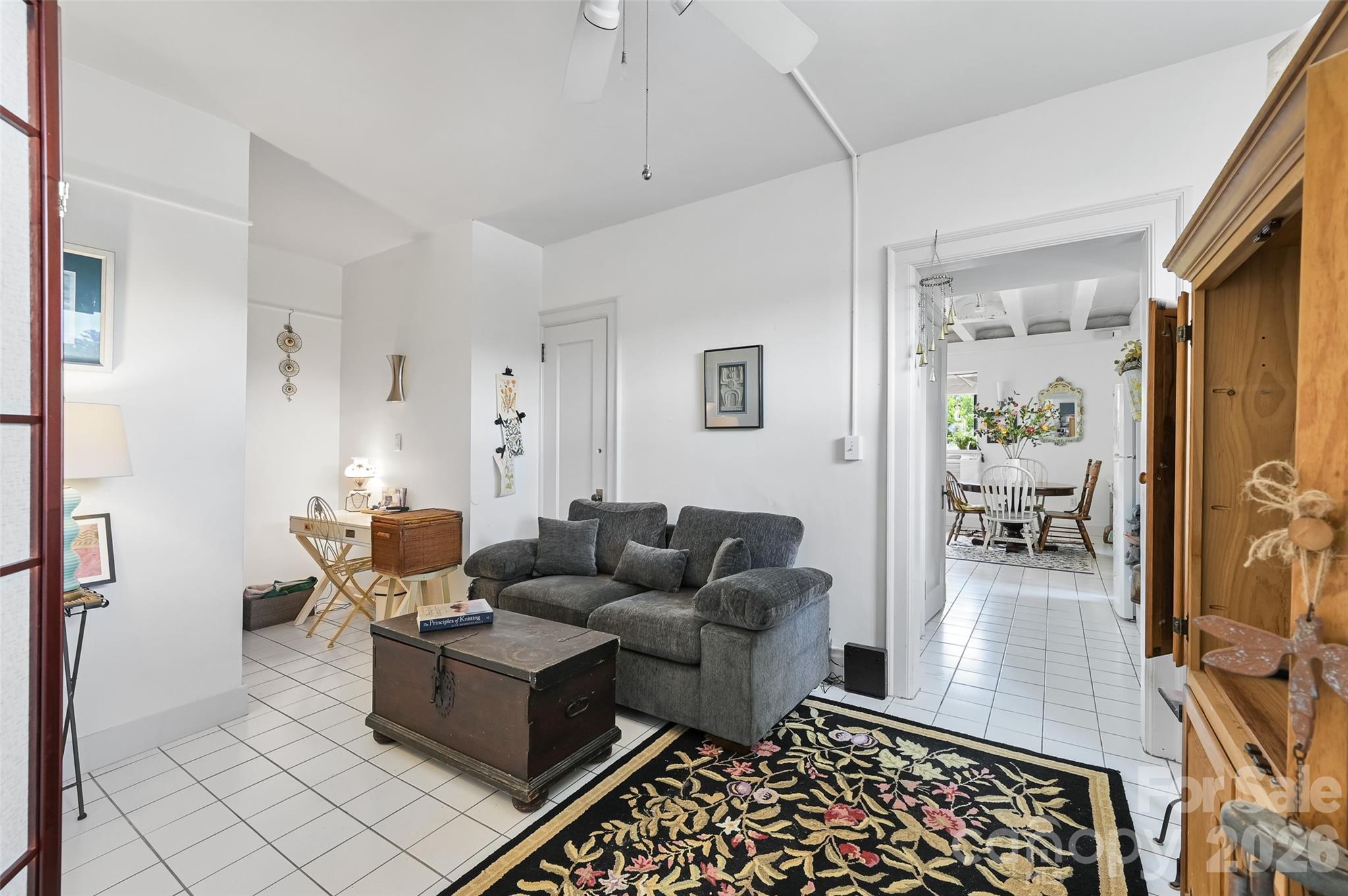 Skyland Downtown Apartments - Residential